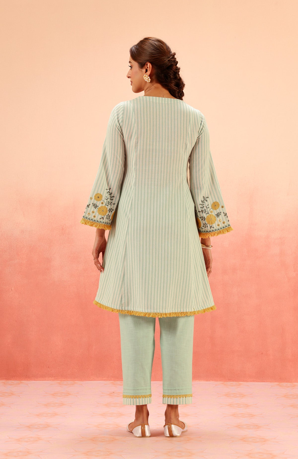 SAYA GREEN EMBROIDERED YARN DYED HANDCRAFTED KURTA SET (READY TO SHIP)