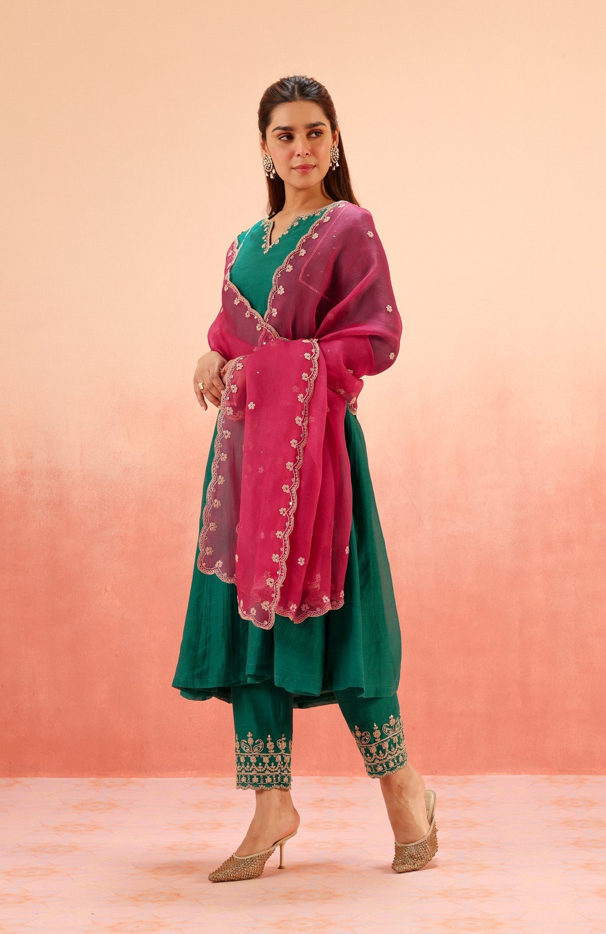Shiveeka Nirula IN SAMIYA GREEN COTTON SILK CHANDERI EMBROIDERED HANDCRAFTED KURTA SET