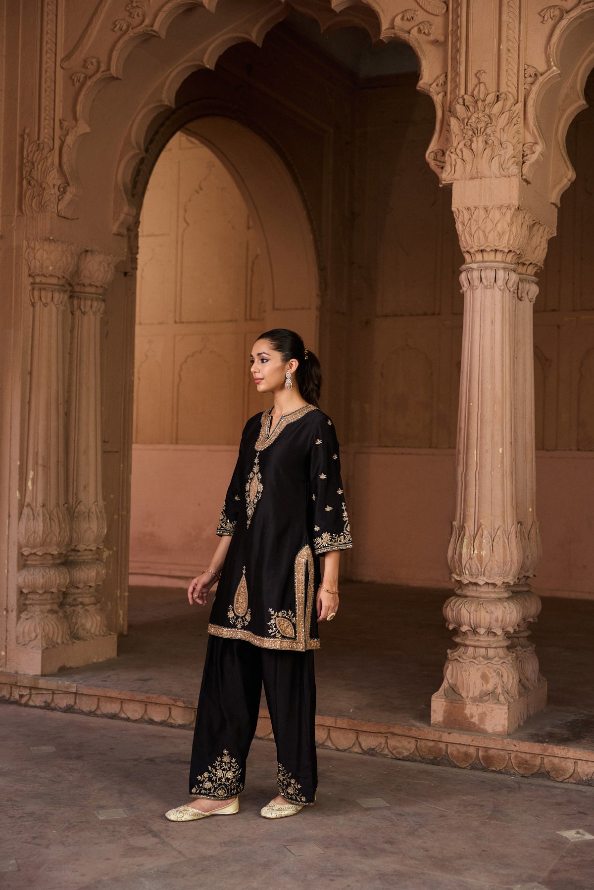 SHAHEEN SILK CHANDERI HANDCRAFTED BLACK KURTA SET WITH FARSHI SALWAR