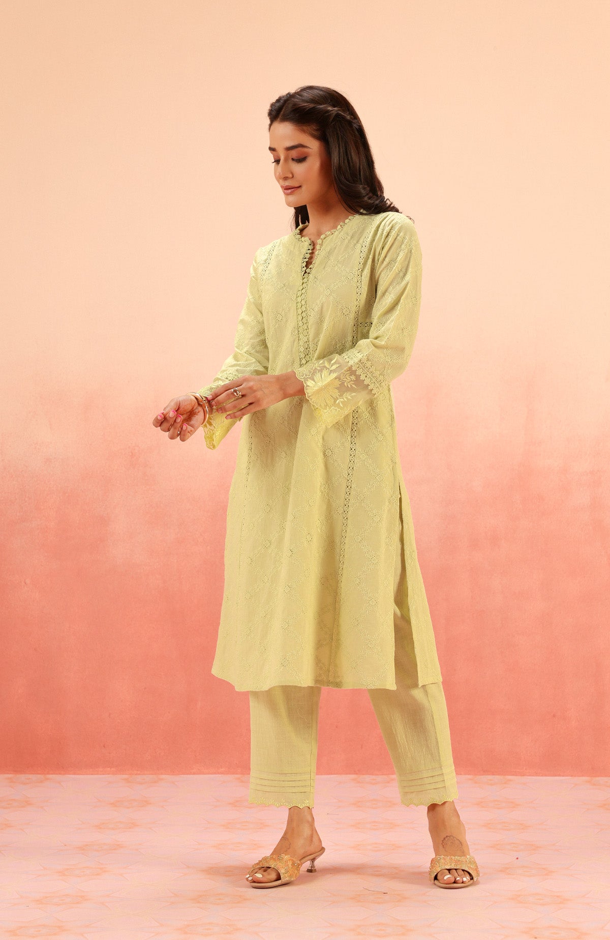MAIRA GREEN SCHIFFLI EMBROIDERED KURTA SET (READY TO SHIP)