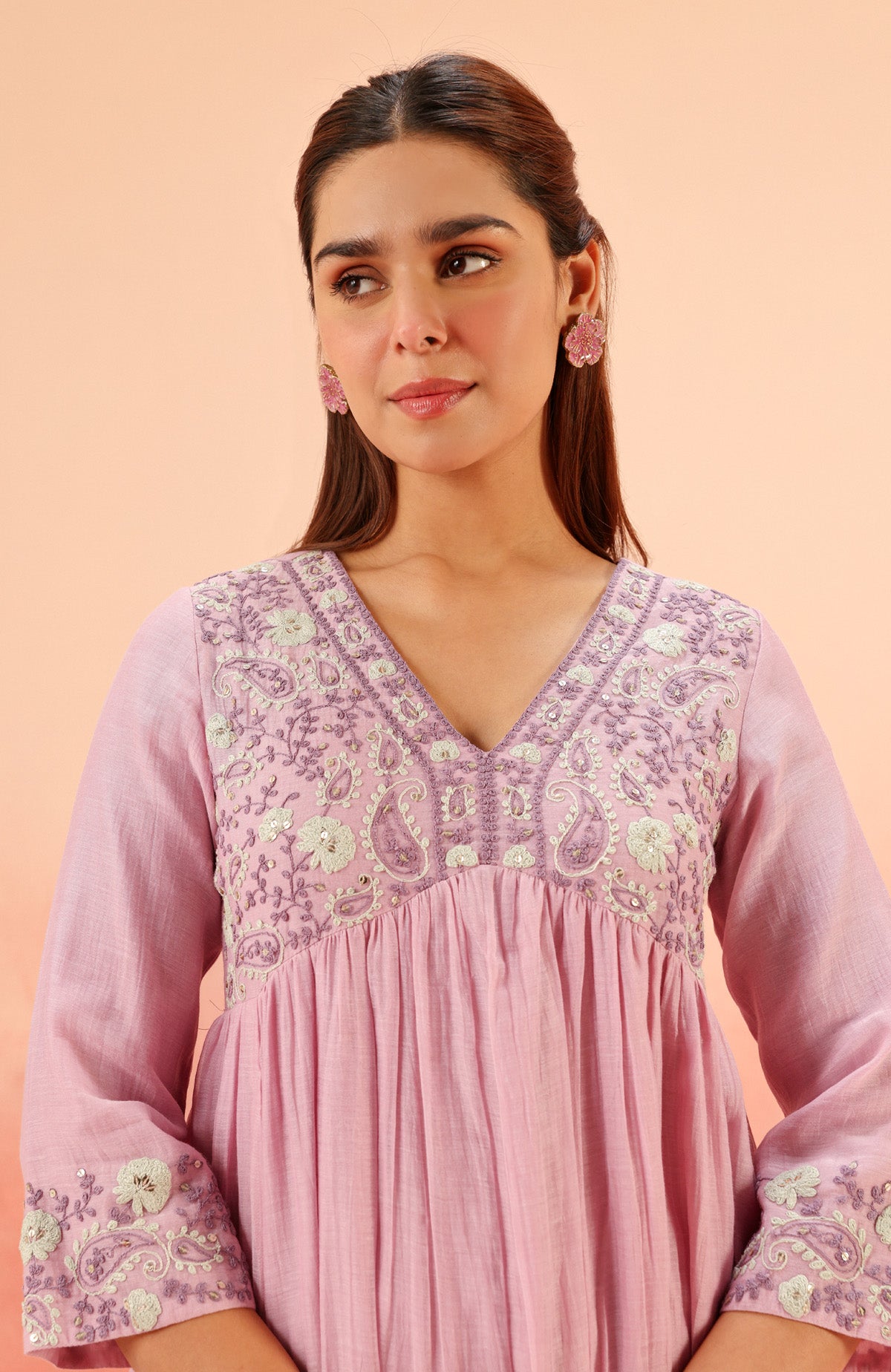 Kulvir Kaur Malhotra in TARINI LAVENDER COTTON SILK CHANDERI EMBROIDERED HANDCRAFTED KURTA SET