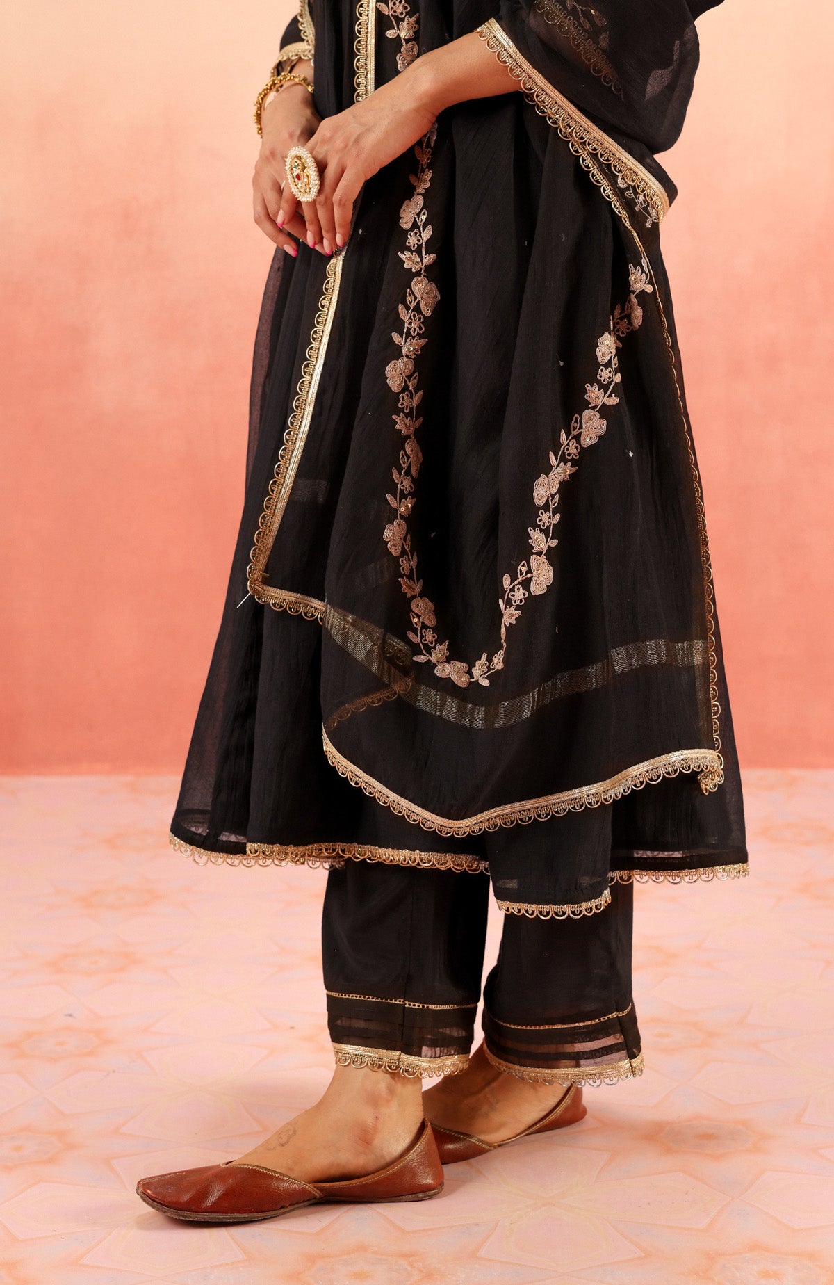 CHANDANI BLACK COTTON SILK EMBROIDERED HANDCRAFTED KURTA SET (READY TO SHIP)