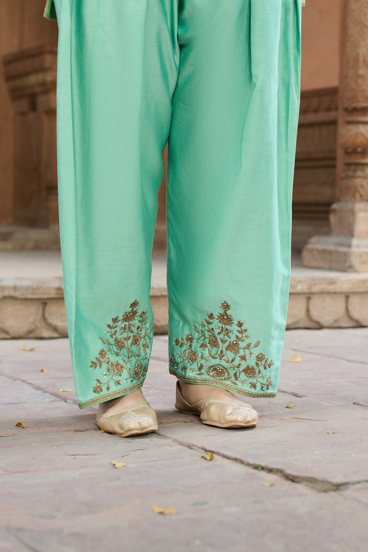 SHAHEEN SILK CHANDERI HANDCRAFTED TURQUOISE KURTA SET WITH FARSHI SALWAR