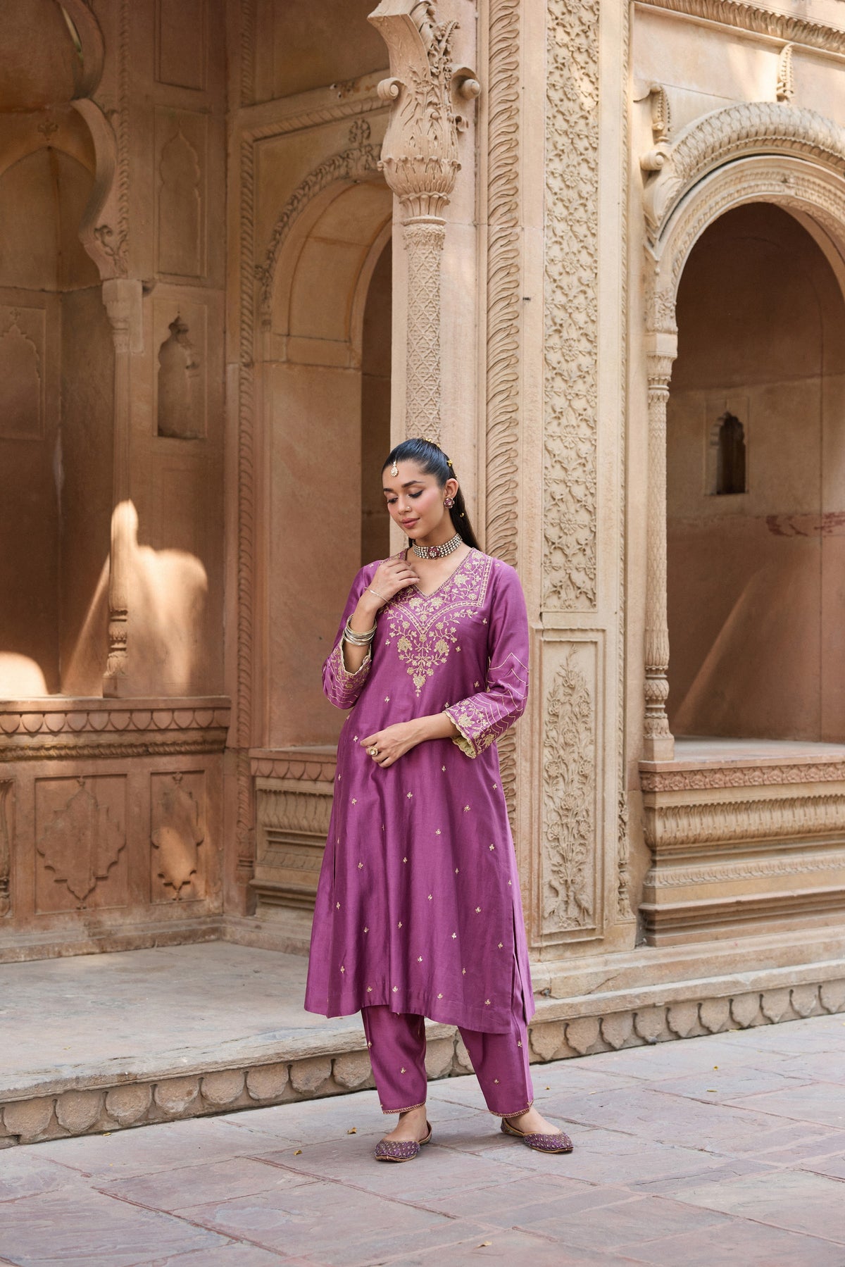 NANDINI SILK CHANDERI HANDCRAFTED MAUVE STRAIGHT KURTA SET