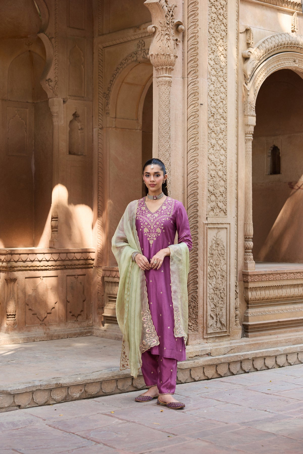 NANDINI SILK CHANDERI HANDCRAFTED MAUVE STRAIGHT KURTA SET