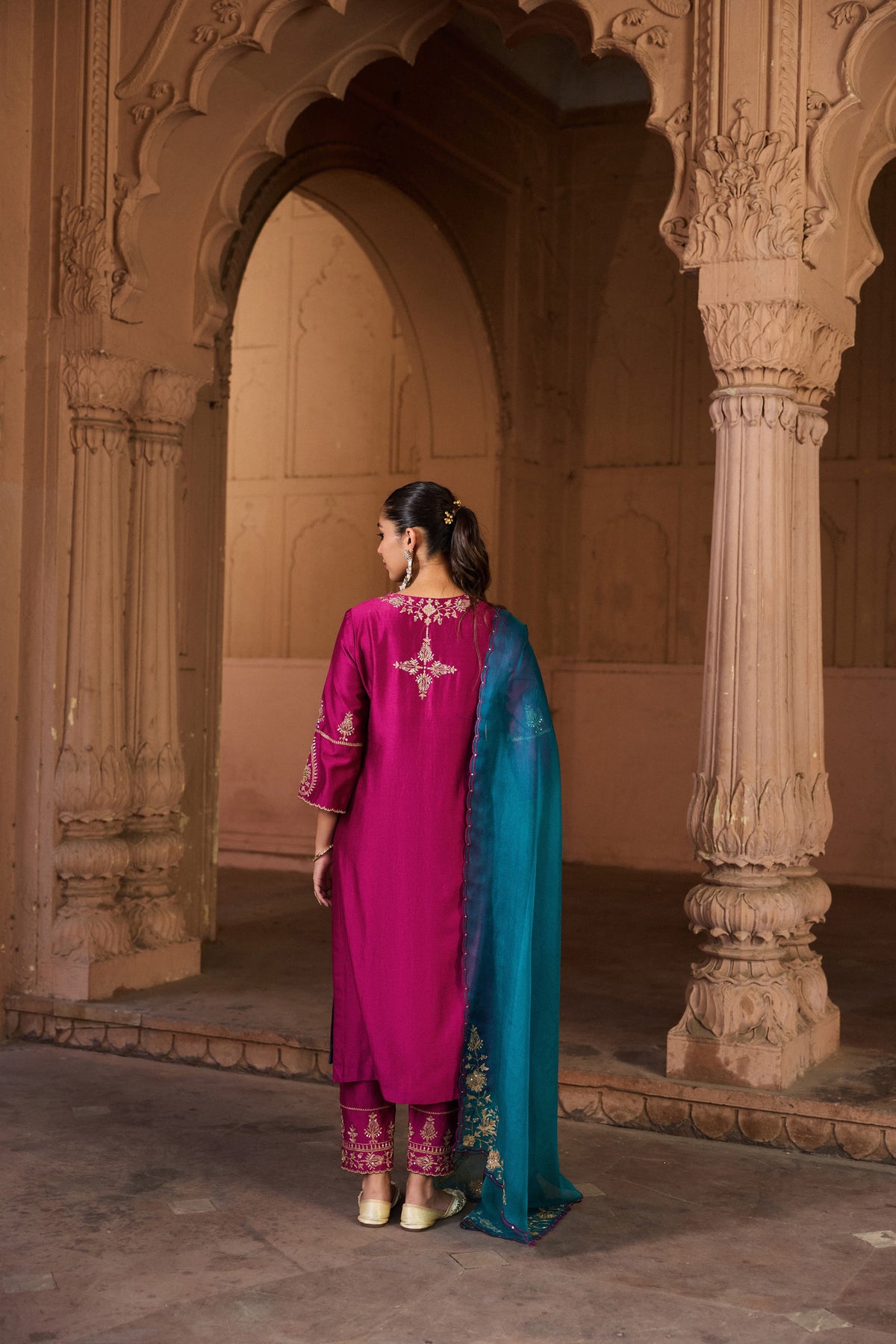SHARVARI SILK CHANDERI HANDCRAFTED MAGENTA STRAIGHT KURTA SET