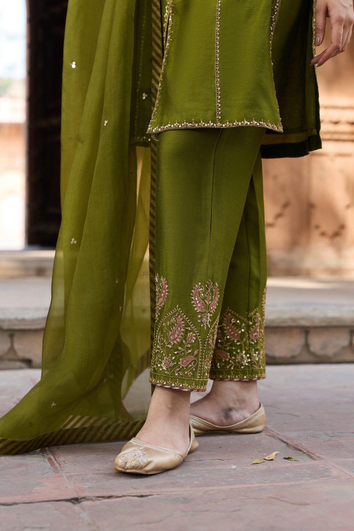RAAGINI SILK CHANDERI HANDCRAFTED OLIVE GREEN STRAIGHT KURTA SET