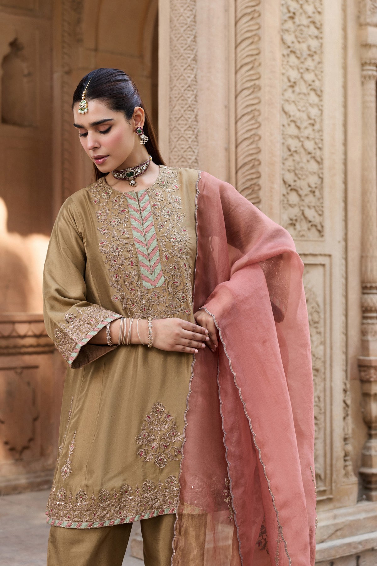 HEENA PURE SILK HANDCRAFTED GOLD CHOGA SET