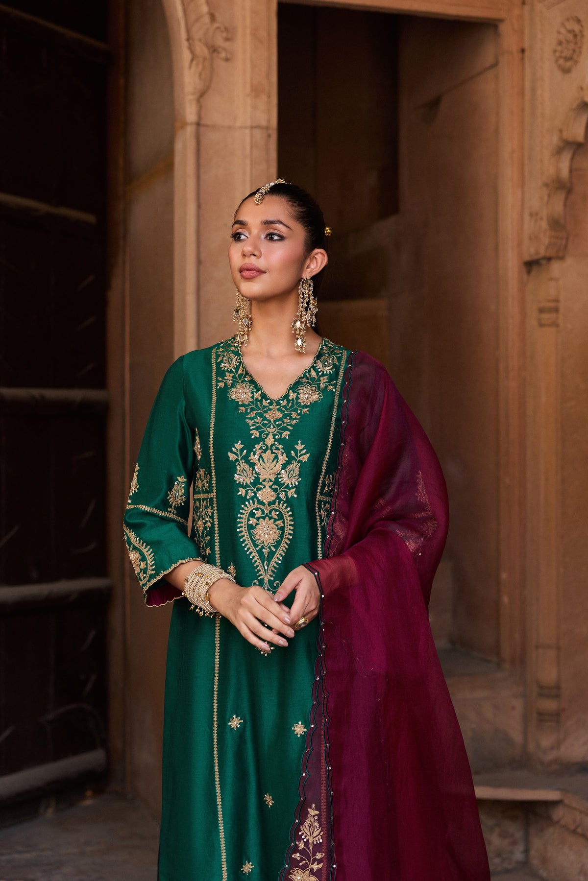 SHARVARI SILK CHANDERI HANDCRAFTED EMERALD GREEN STRAIGHT KURTA SET