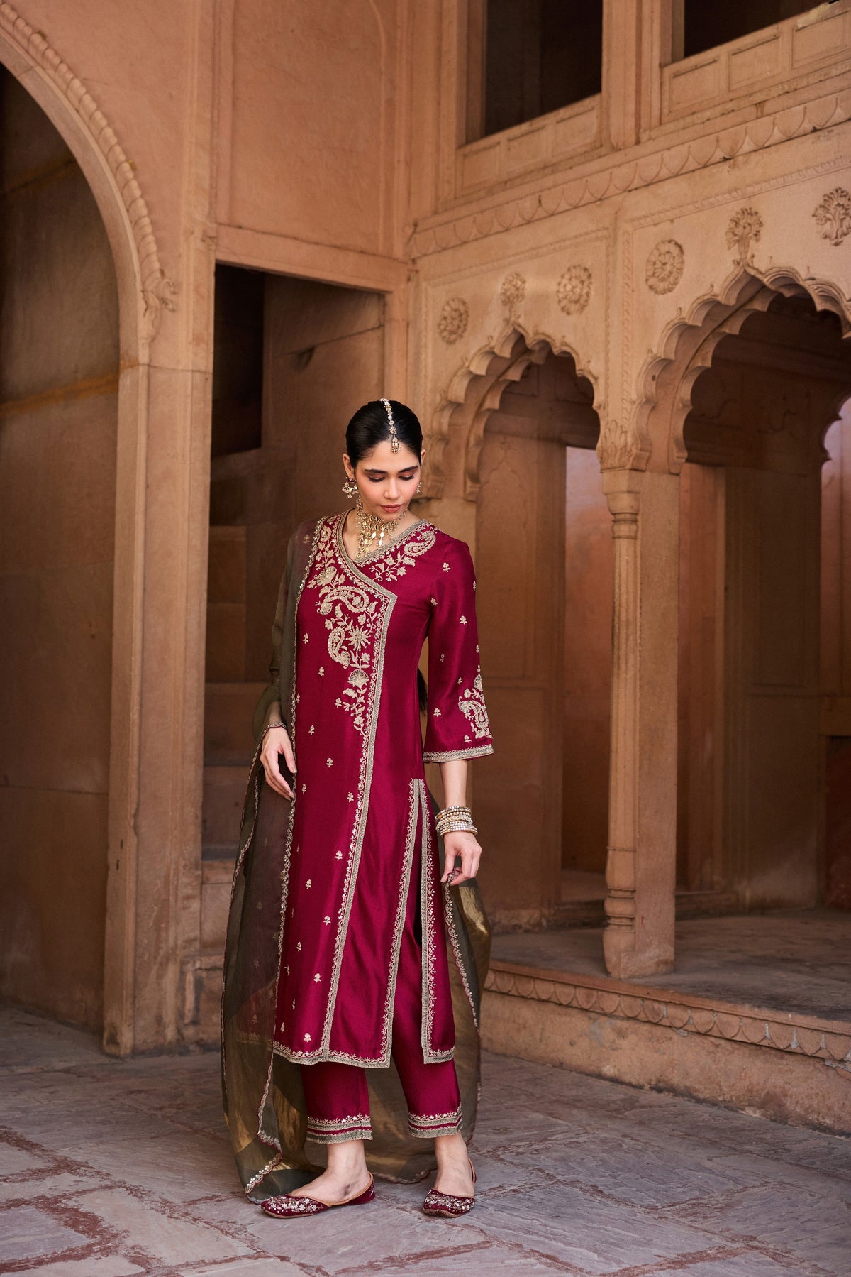 PADMINI PURE SILK HANDCRAFTED BLACK ANGRAKHA SET