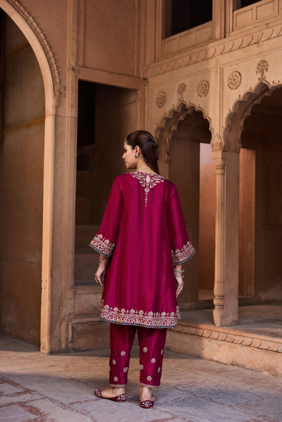 HEENA PURE SILK HANDCRAFTED MAROON CHOGA SET