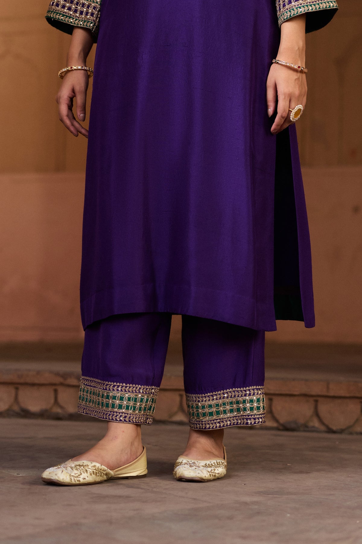 DEVYANI PURE SILK HANDCRAFTED PURPLE STRAIGHT KURTA SET
