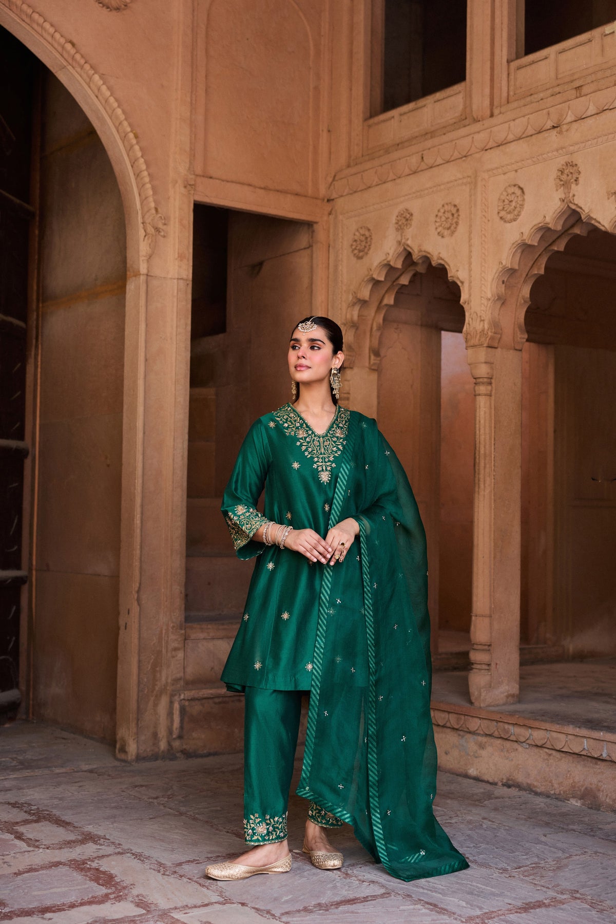 RAINA SILK CHANDERI HANDCRAFTED EMERALD GREEN CHOGA SET