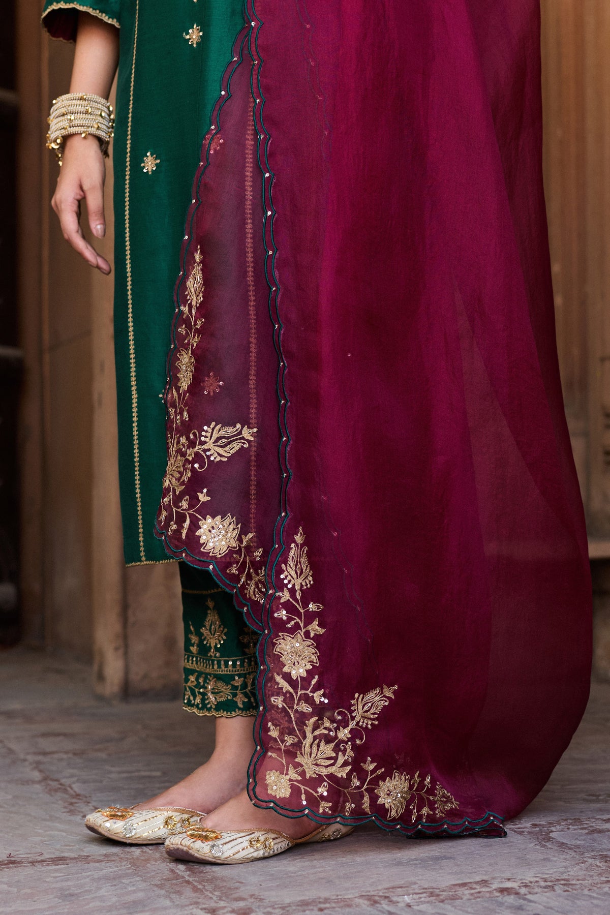 SHARVARI SILK CHANDERI HANDCRAFTED EMERALD GREEN STRAIGHT KURTA SET
