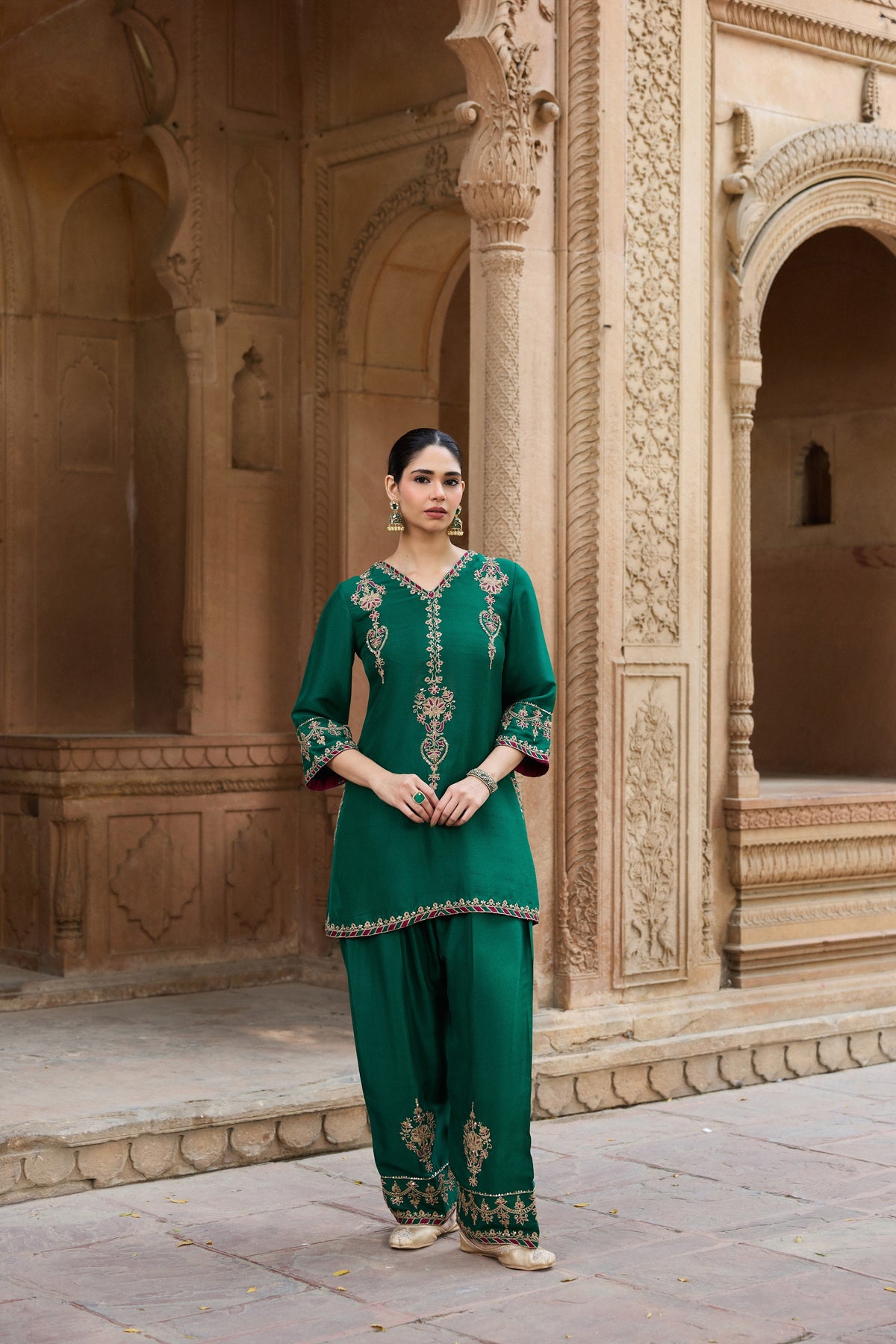 MEHRUNISA PURE SILK HANDCRAFTED EMERALD GREEN KURTA SET WITH FARSHI SALWAR