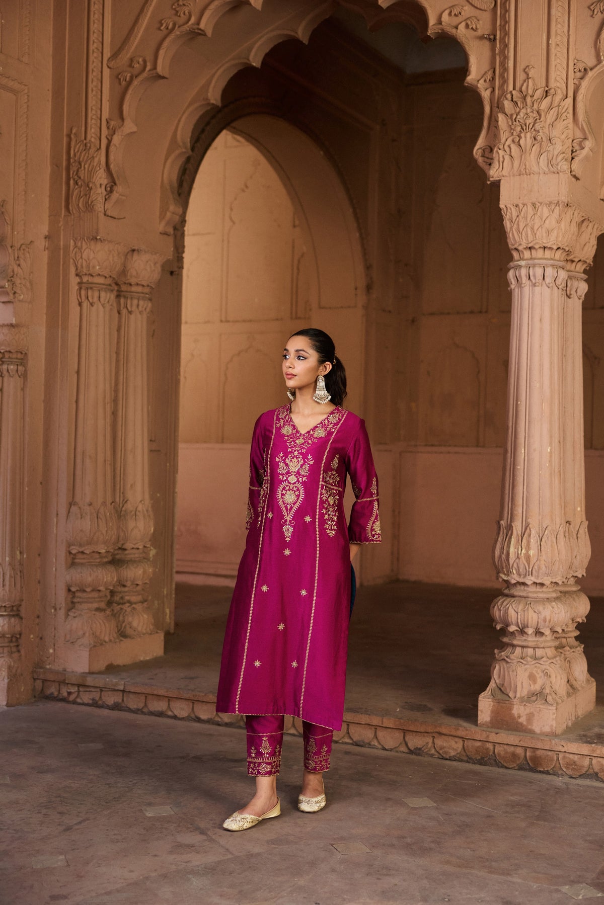 SHARVARI SILK CHANDERI HANDCRAFTED MAGENTA STRAIGHT KURTA SET