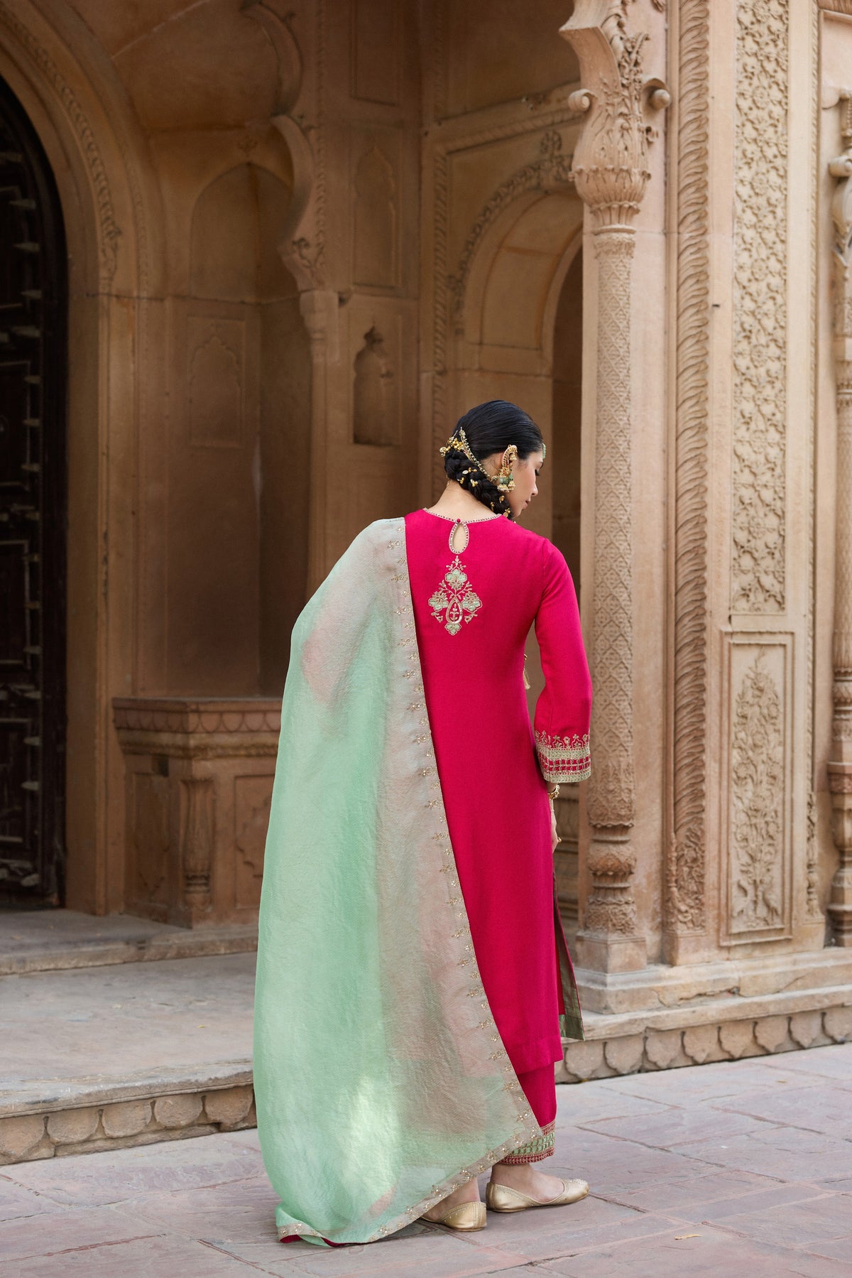 DEVYANI PURE SILK HANDCRAFTED PINK STRAIGHT KURTA SET