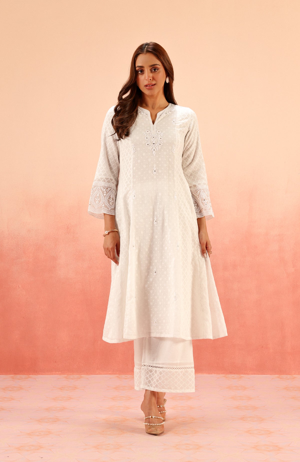 GULNAAR WHITE JACQUARD EMBROIDERED HANDCRAFTED KURTA SET (READY TO SHIP)