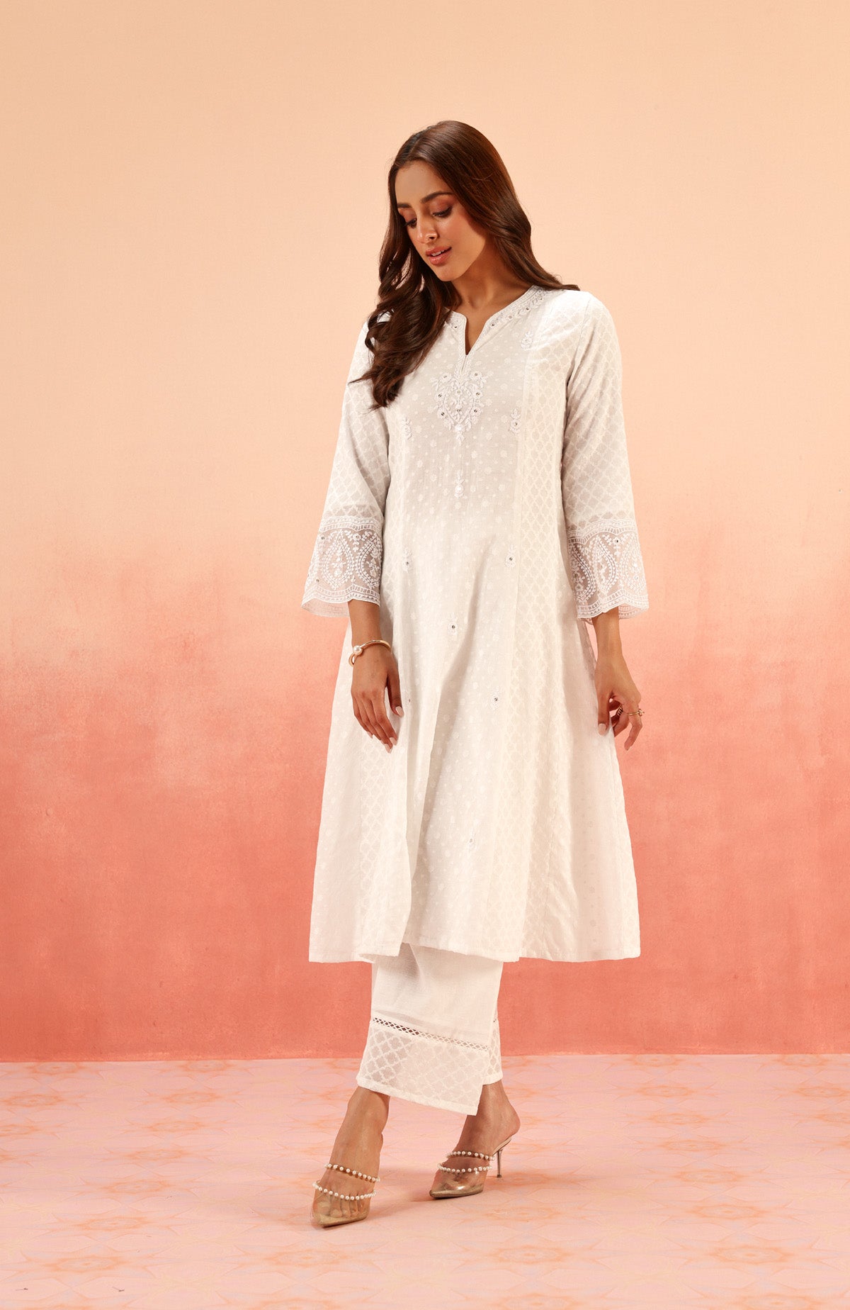 GULNAAR WHITE JACQUARD EMBROIDERED HANDCRAFTED KURTA SET (READY TO SHIP)