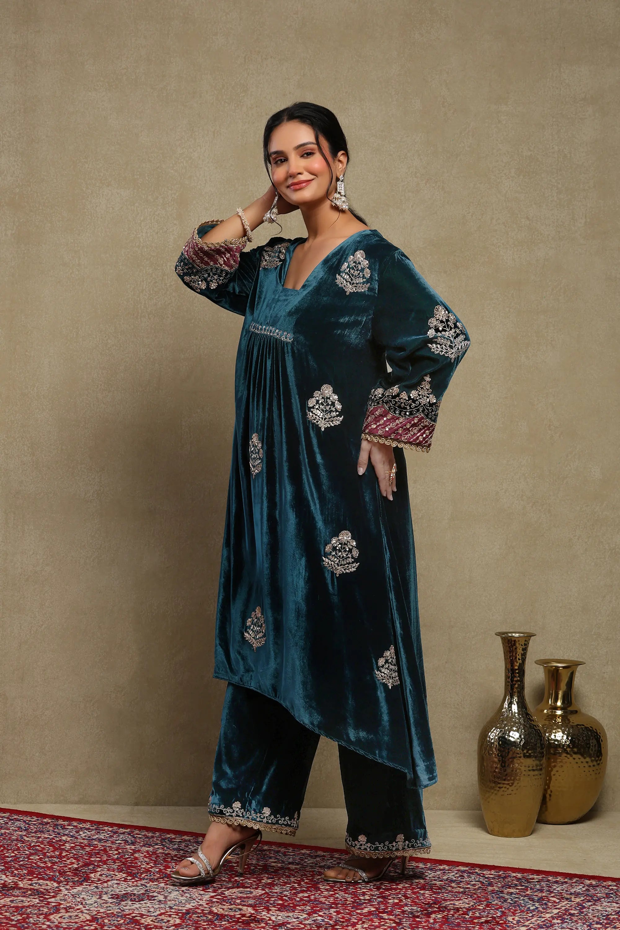 Samira Midnight Blue Velvet Kurta Set