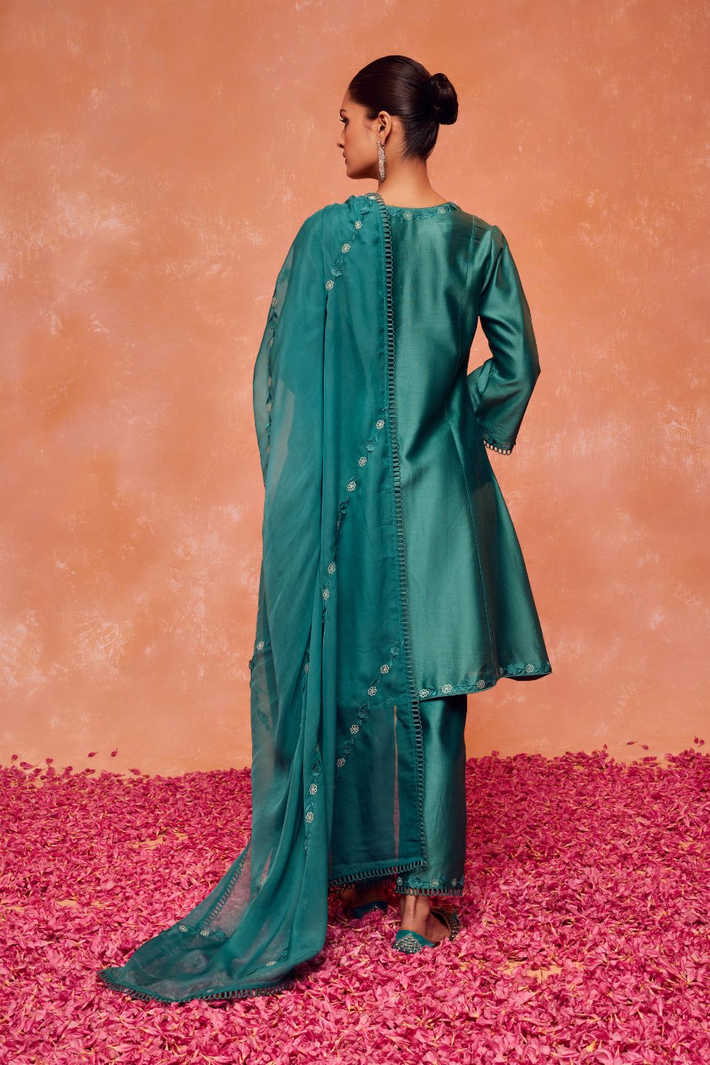 NAIRA TEAL SILK CHANDERI HANDCRAFTED KURTA SET (READY TO SHIP)