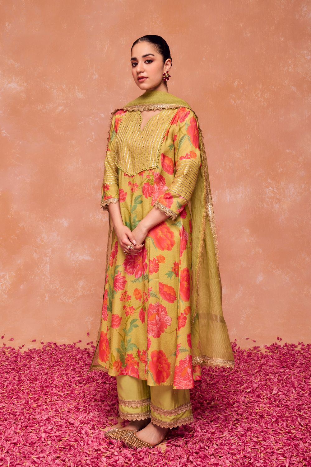 BAHARA GREEN HANDCRFATED A-LINE KURTA SET
