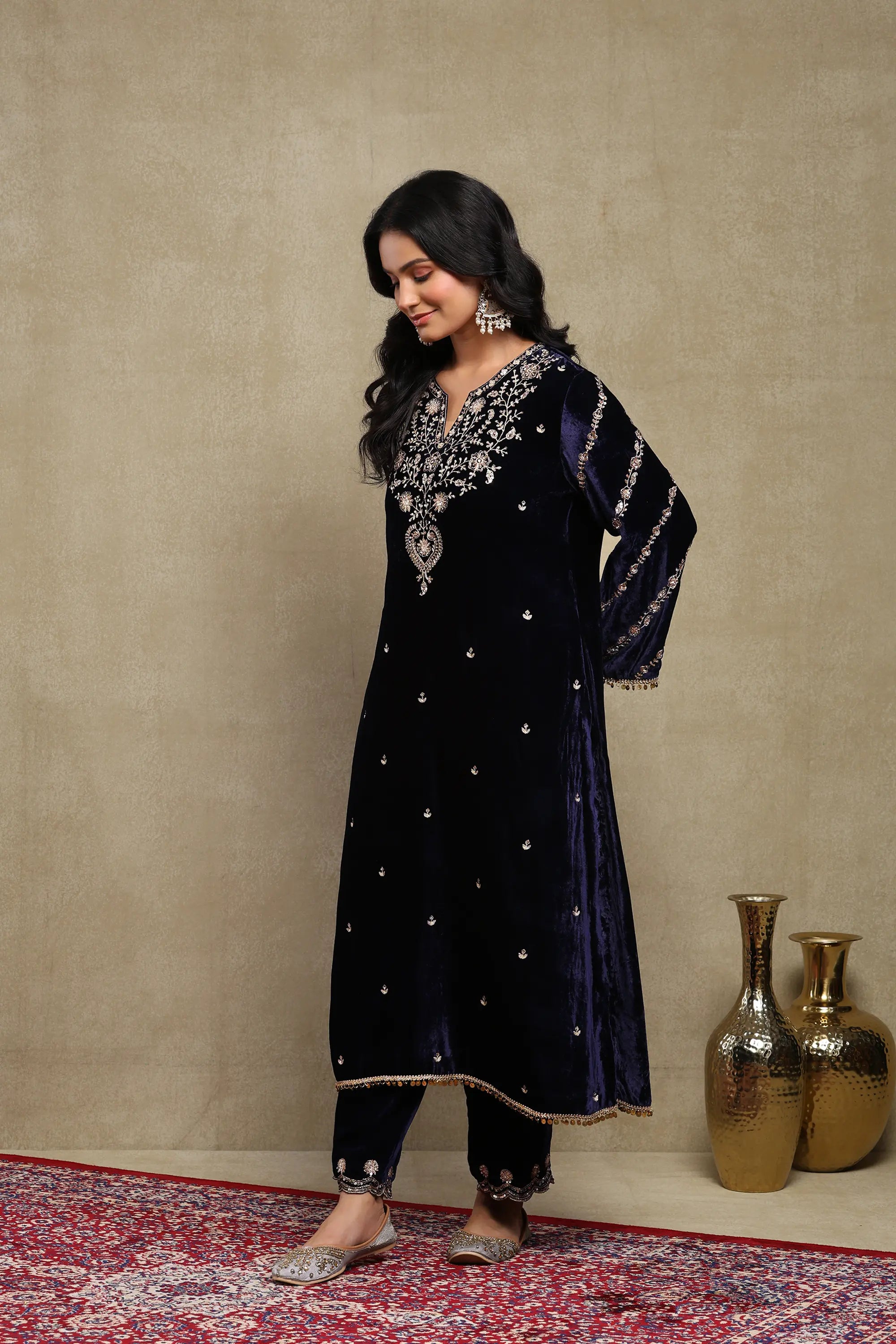 Nayab Navy Blue Embroidered Silk Velvet Handcrafted Kurta Set