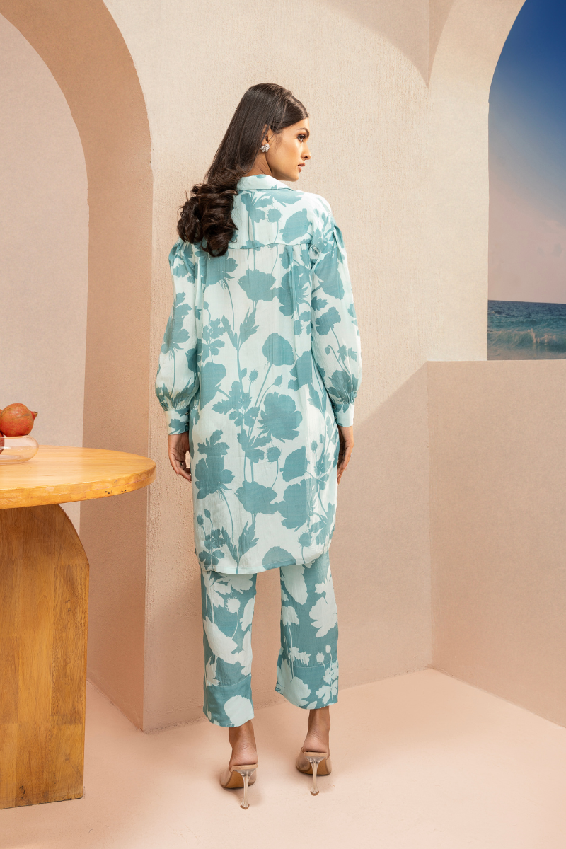 TARINI MANCHANDA IN EMILY BLUE FLORAL PRINTED CREPE COORD SET