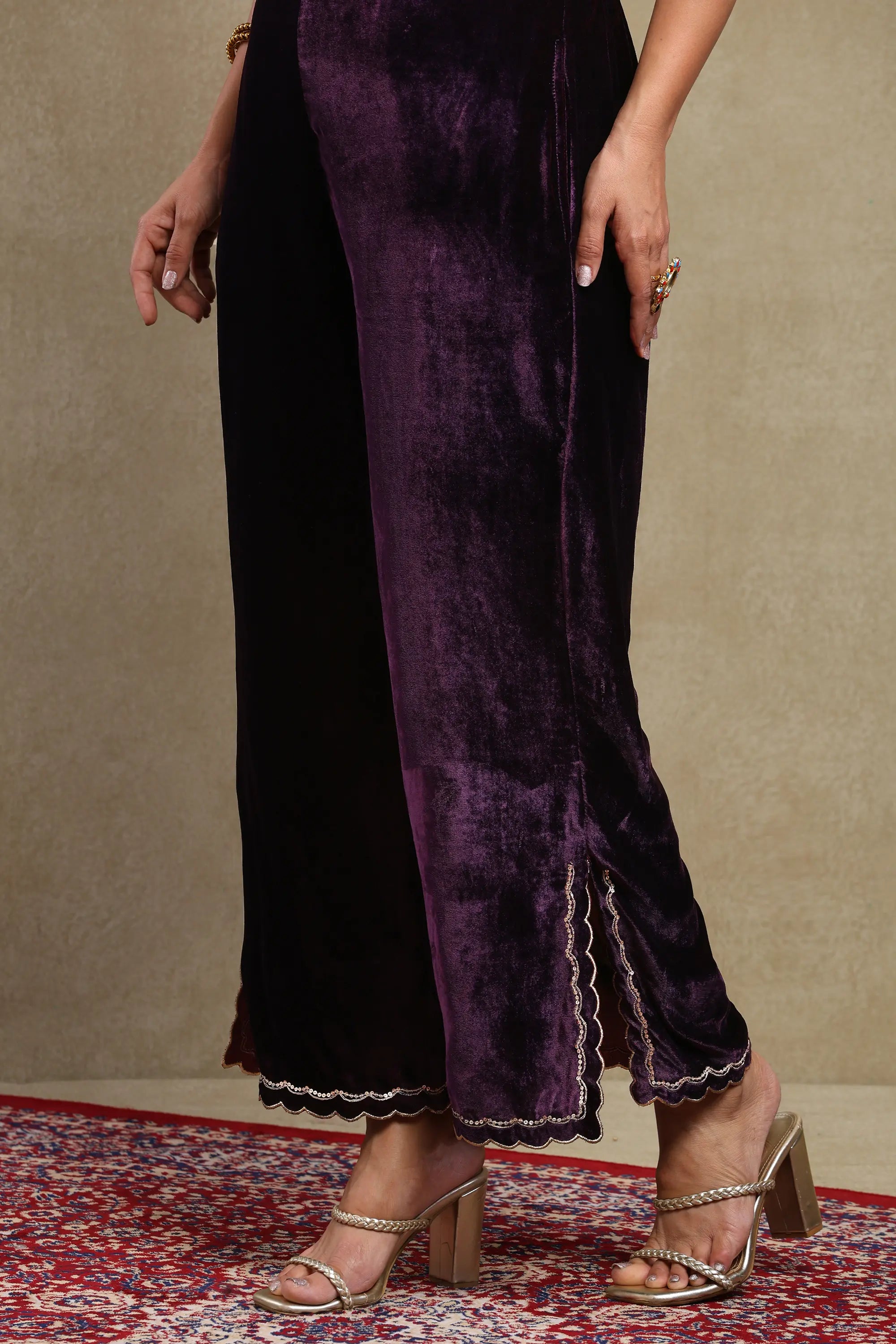 Zainab Purple Embroidered Silk Velvet Kaftan Set