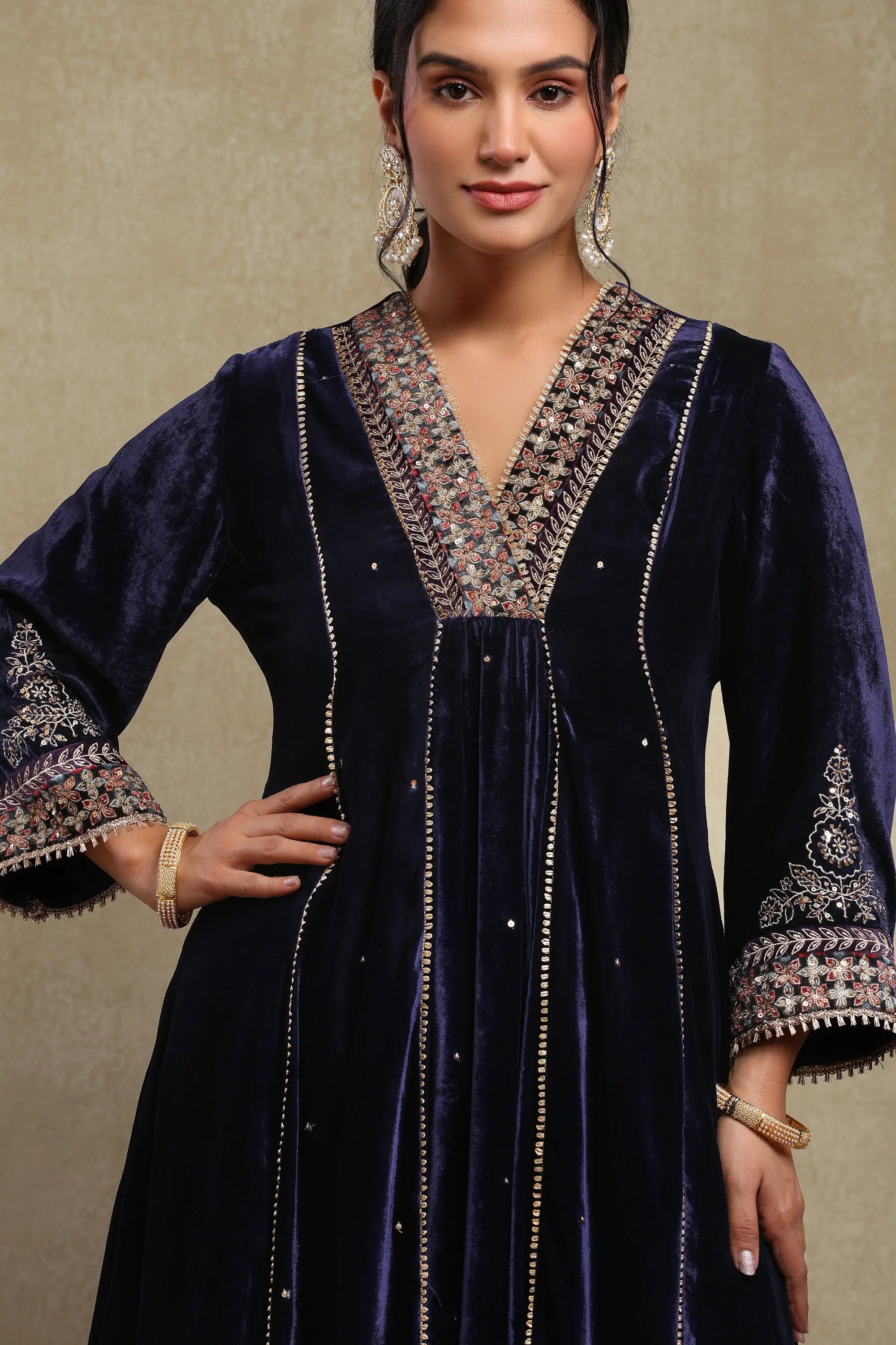 Anam Navy Blue Embroidered Kurta Set