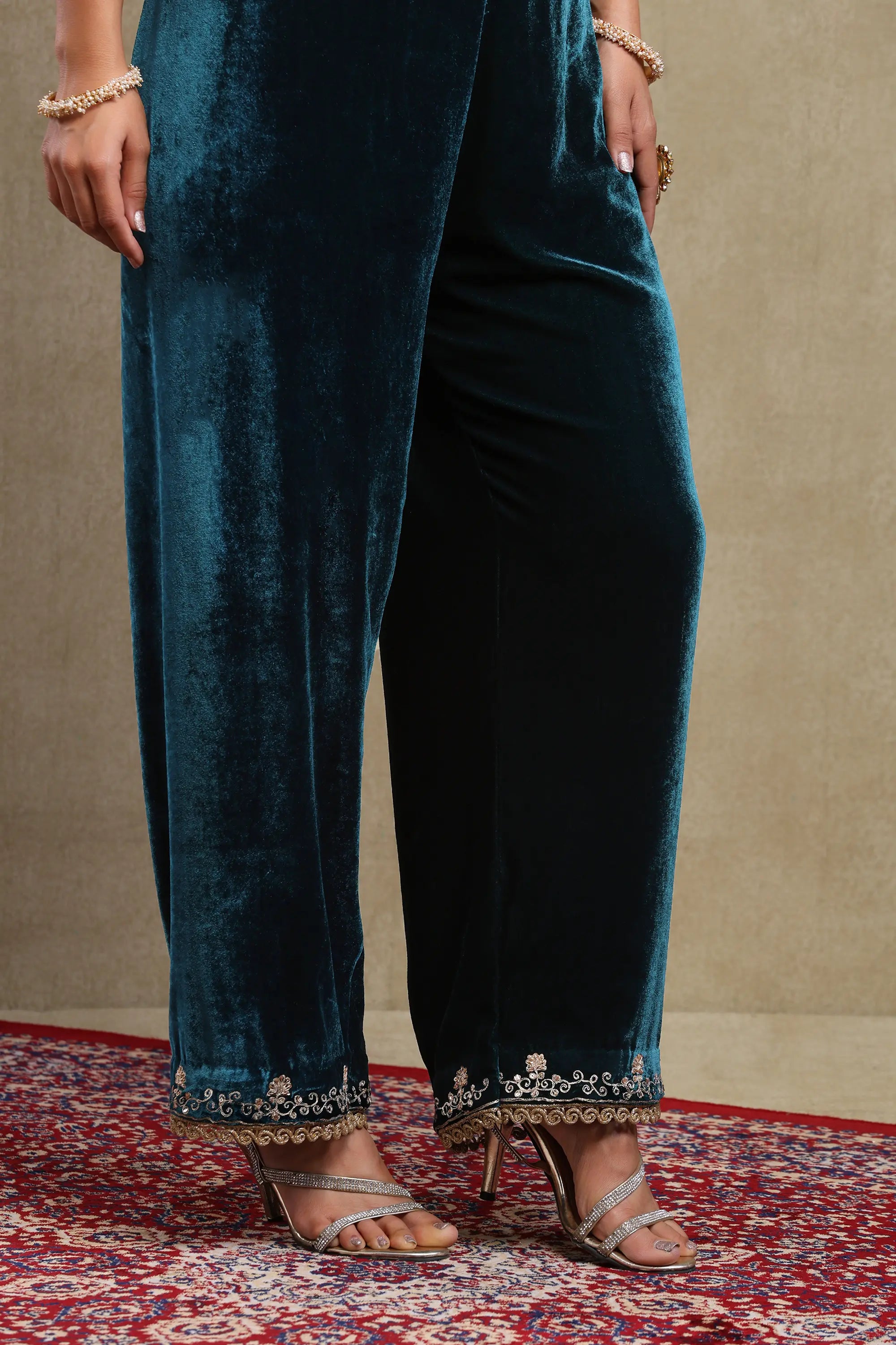 Samira Midnight Blue Velvet Kurta Set