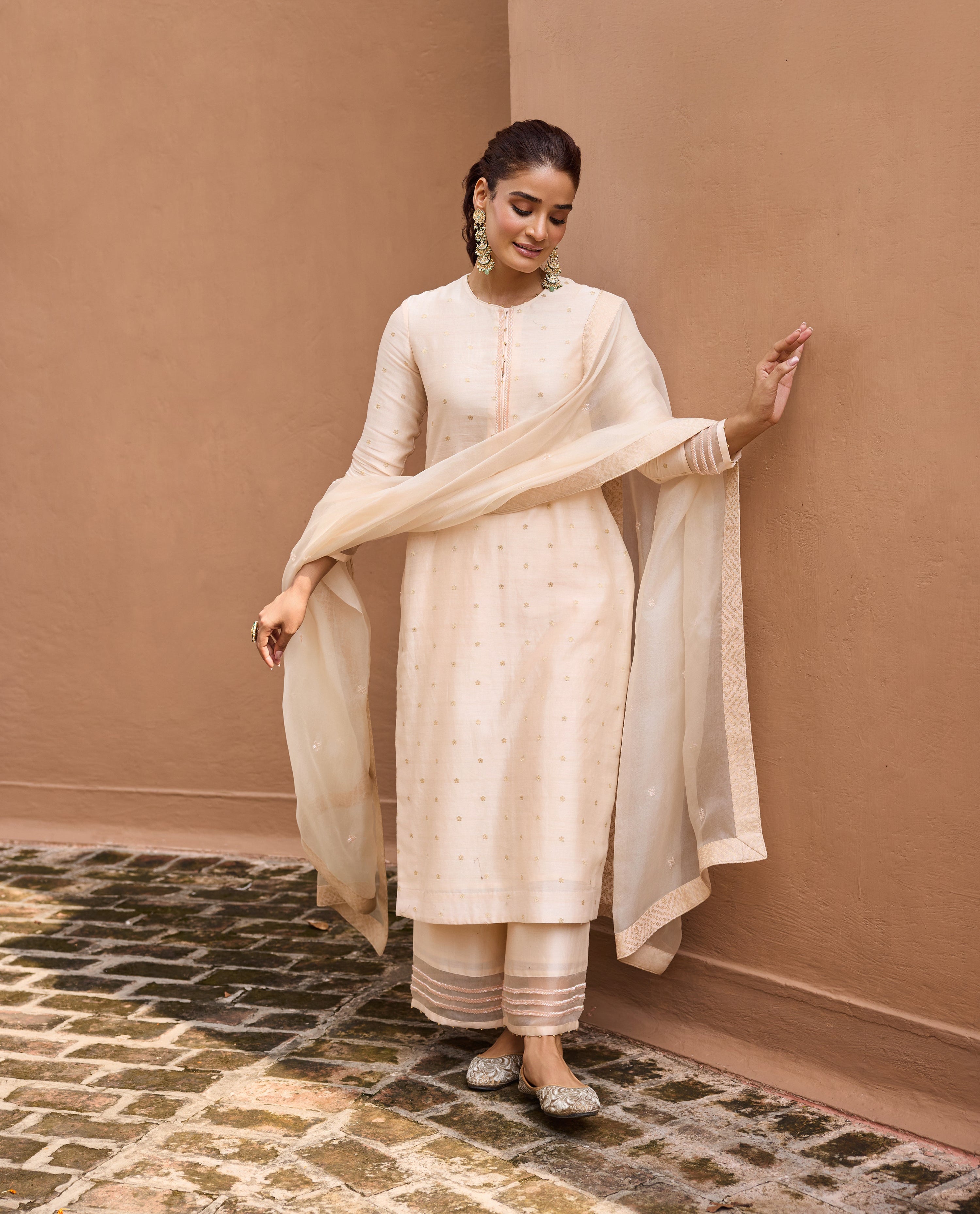 Chand Jacquard Silk Chanderi Embroidered Cream Straight Kurta Set