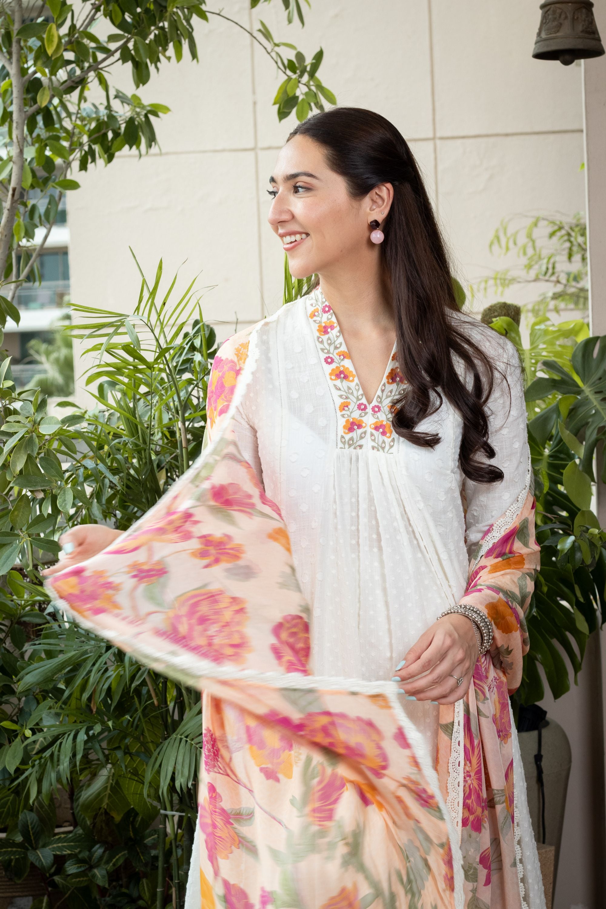 Sahiba Bali IN SUMANA WHITE COTTON SLUB JACQUARD HANDCRAFTED KURTA SET