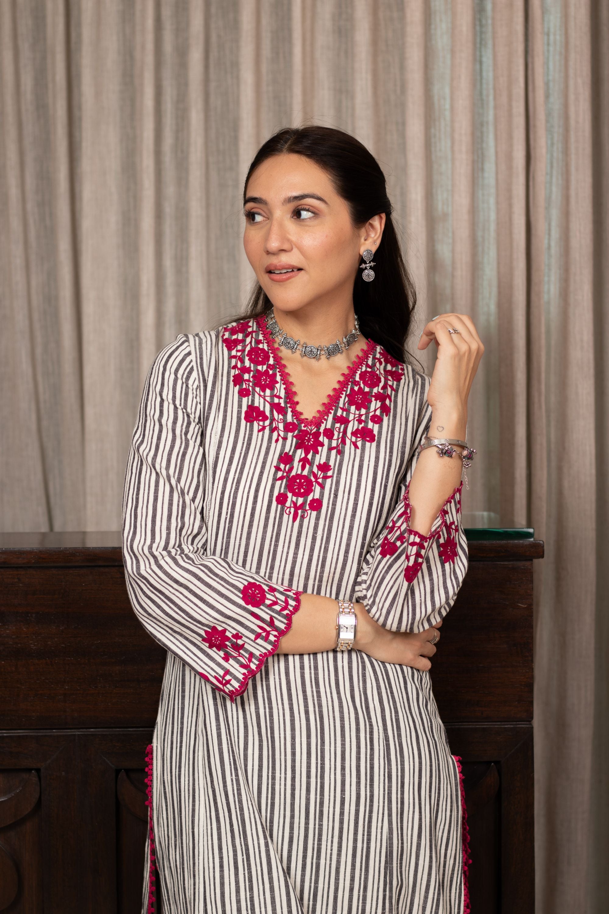 Sahiba Bali in SAANJH BLACK COTTON YARN DYED KURTA SET