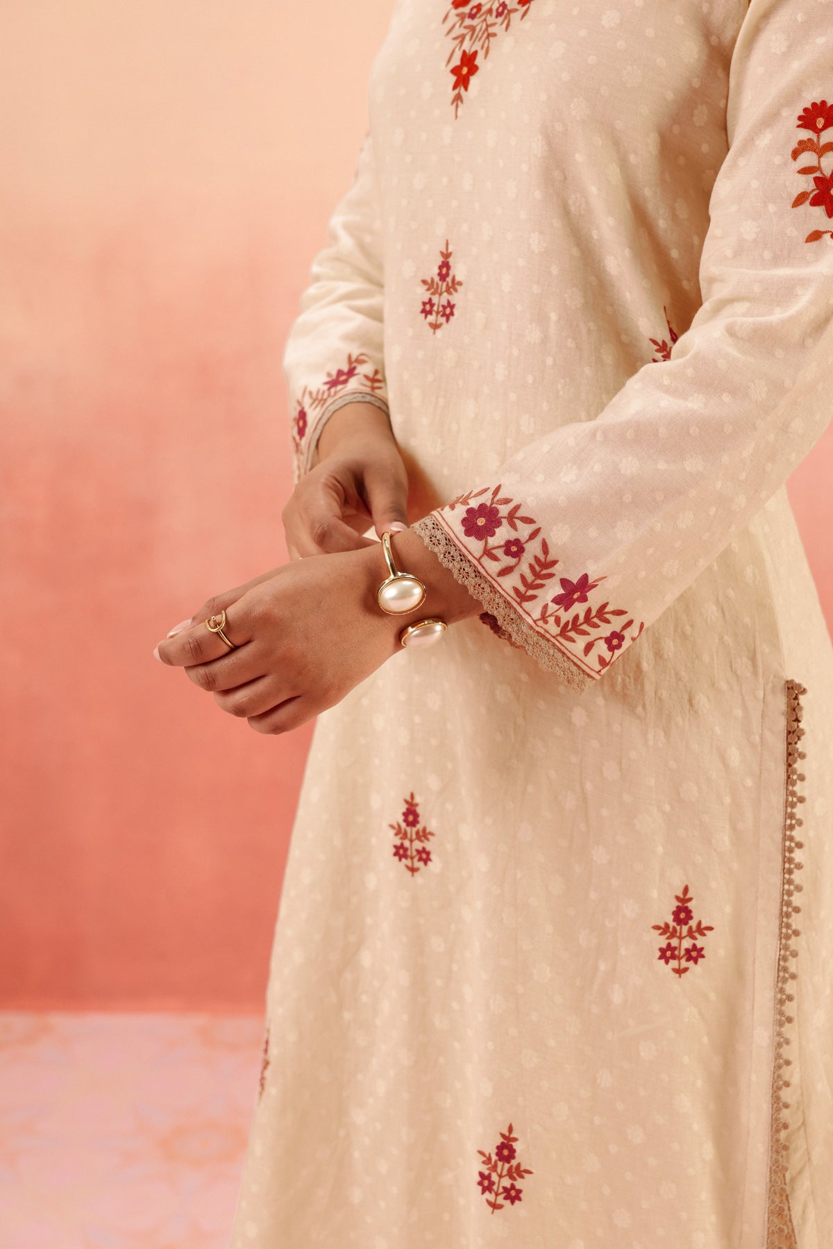 GULBANO BEIGE JACQUARD EMBROIDERED KURTA SET