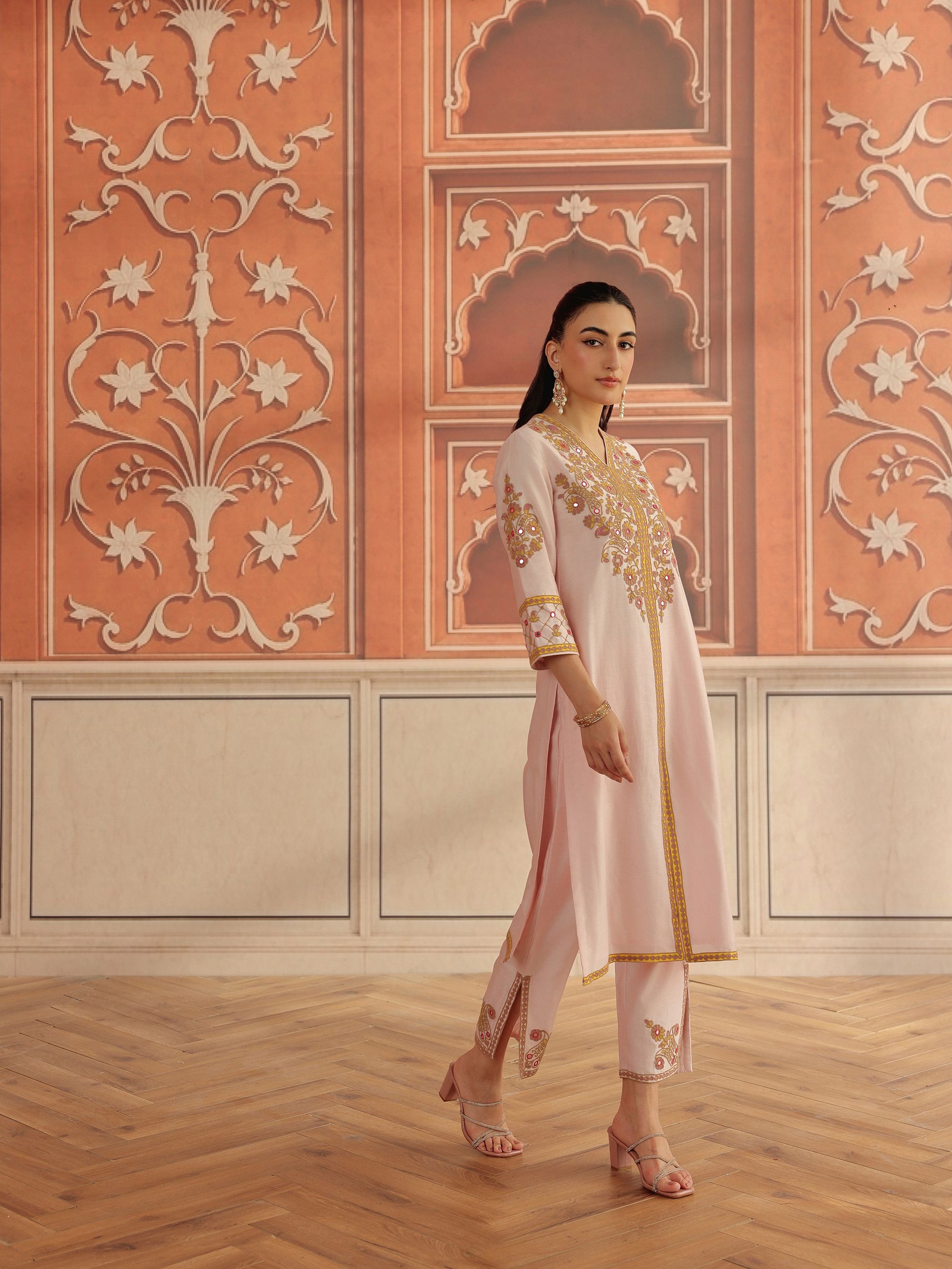 Veera Baby Pink Mirror Work Silk Chanderi Handcrafted Kurta Set