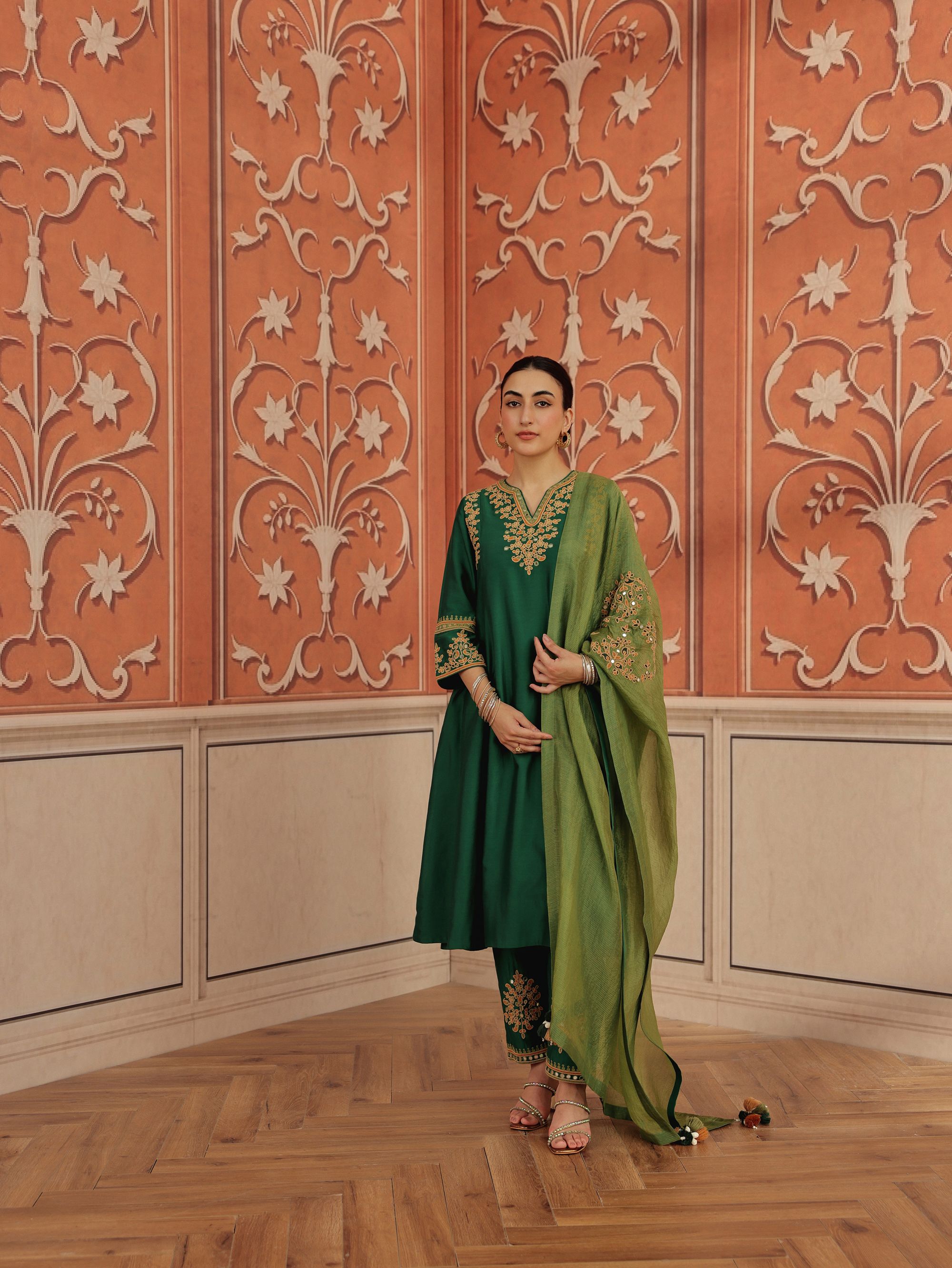 Lehar Emerald Green Mirror Work Silk Chanderi Handcrafted Kurta Set