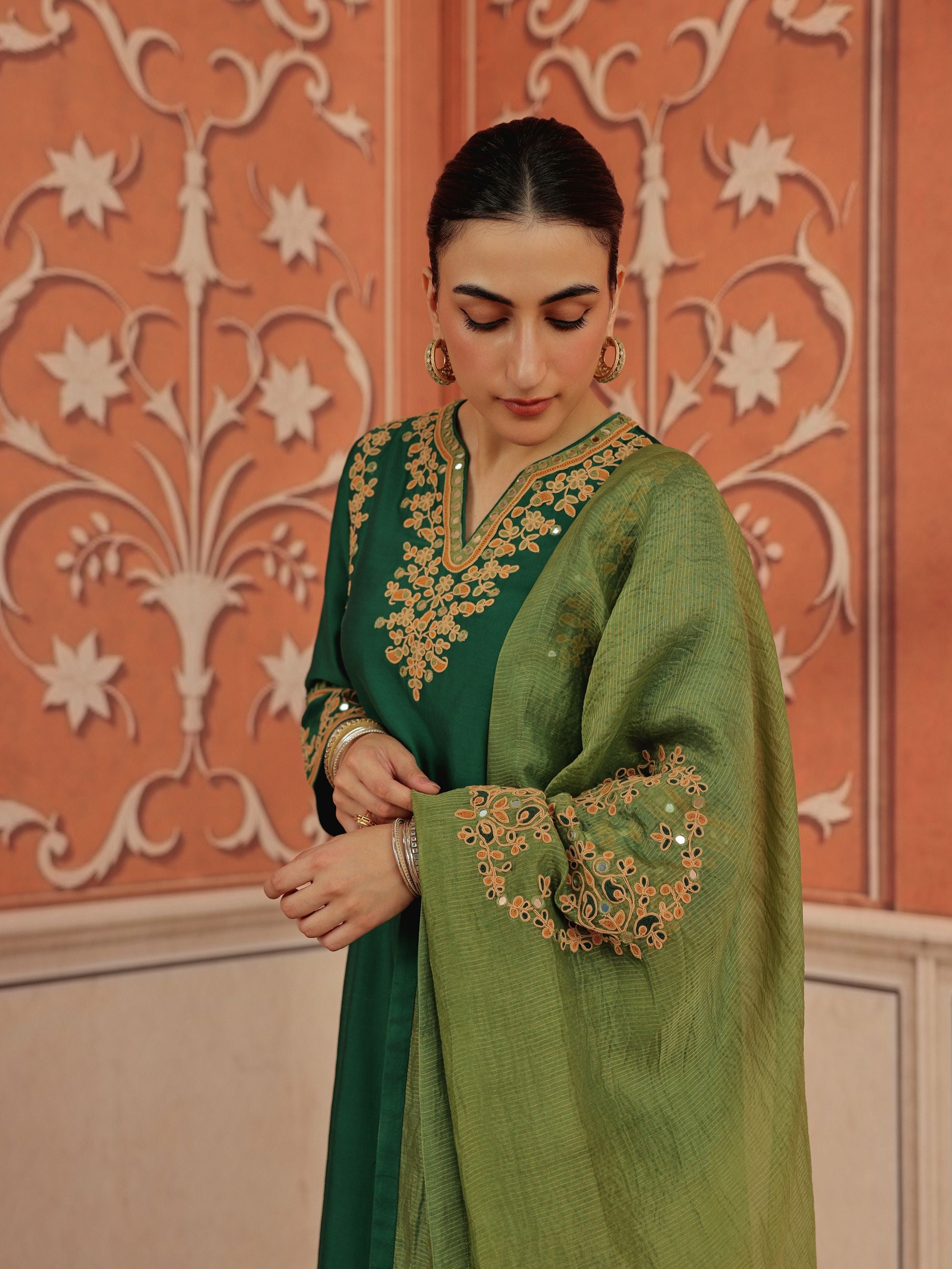 Lehar Emerald Green Mirror Work Silk Chanderi Handcrafted Kurta Set