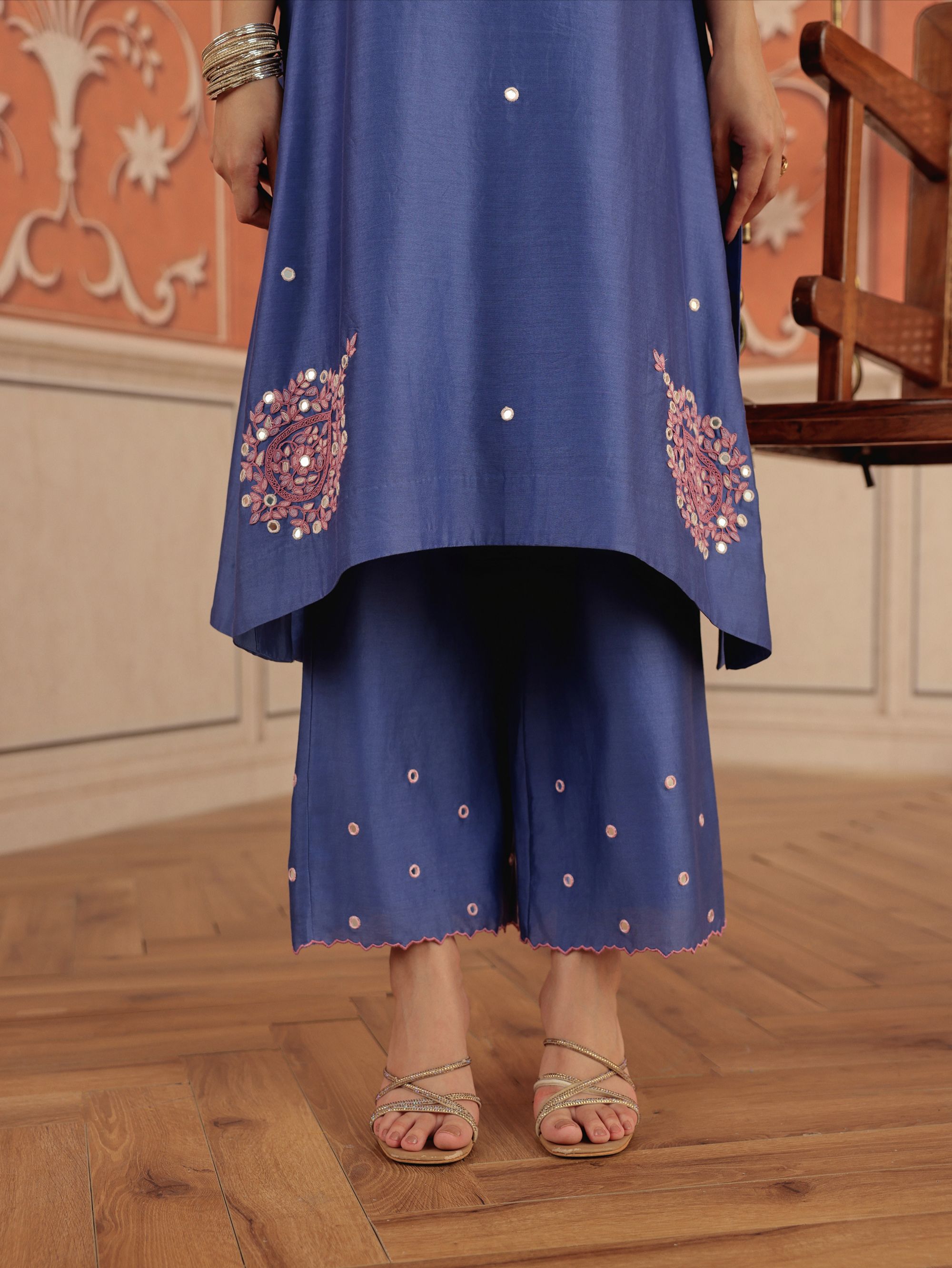 Avin Blue Mirror Work Silk Chanderi Handcrafted Kurta Set