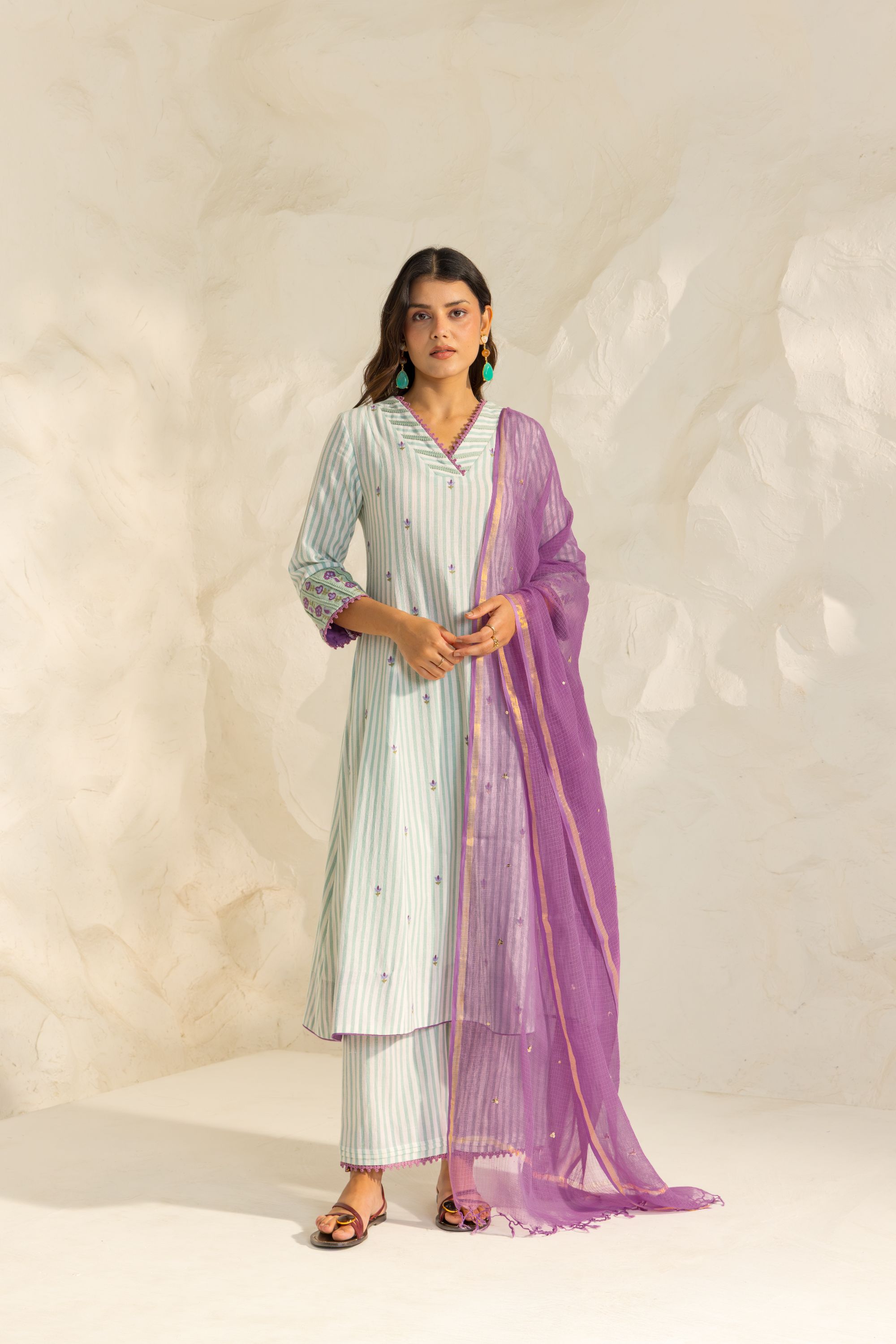 Zareen Green Embroidered Yarn Dyed Handcrafted Kurta Set