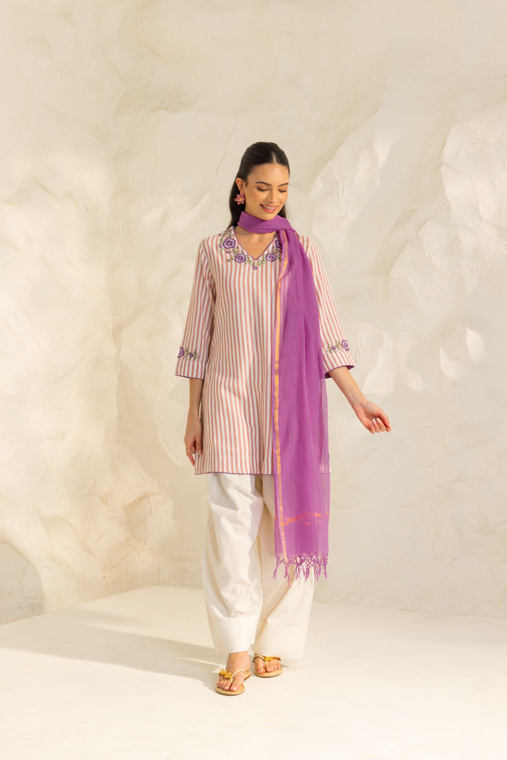 Zainab Pink Embroidered Yarn Dyed Handcrafted Kurta Set with Farshi Salwar