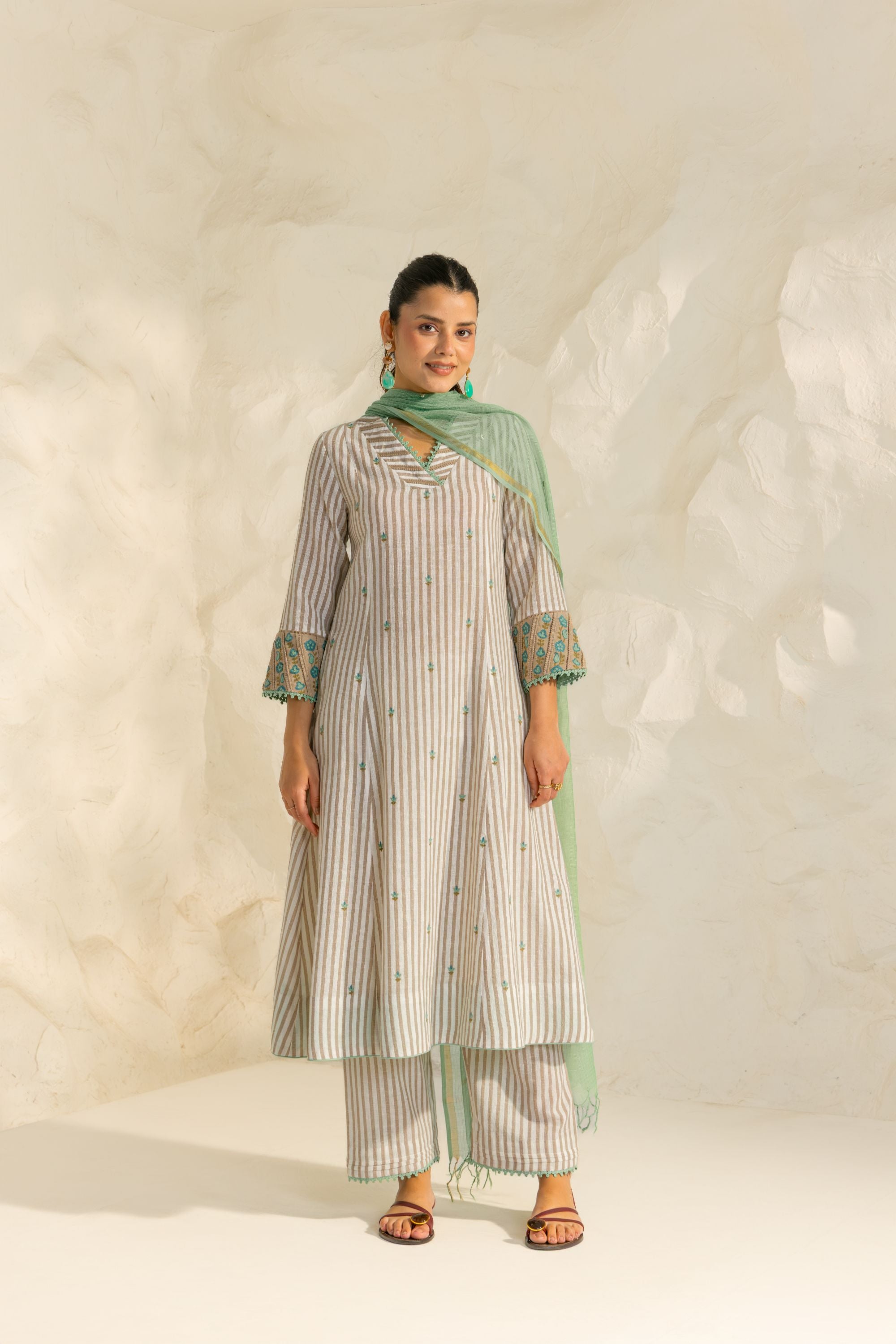 Zareen Beige Embroidered Yarn Dyed Handcrafted Kurta Set