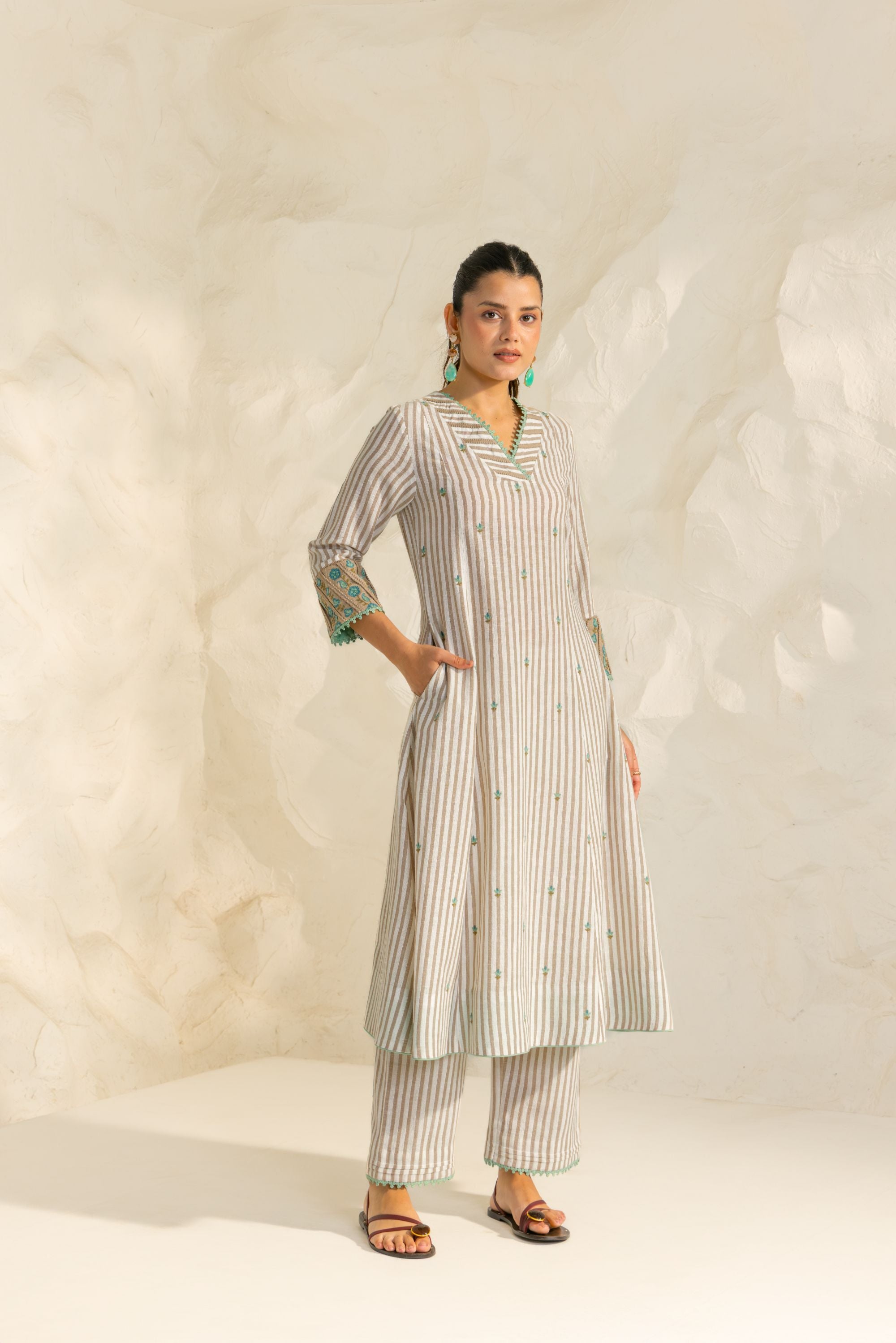 Zareen Beige Embroidered Yarn Dyed Handcrafted Kurta Set