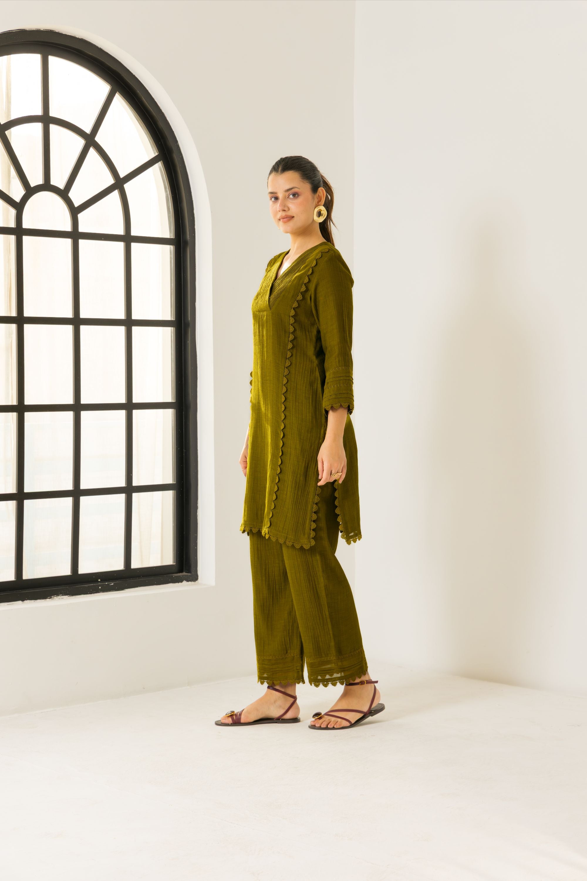 Amara Olive Green Cotton-Silk Chanderi Kurta Set