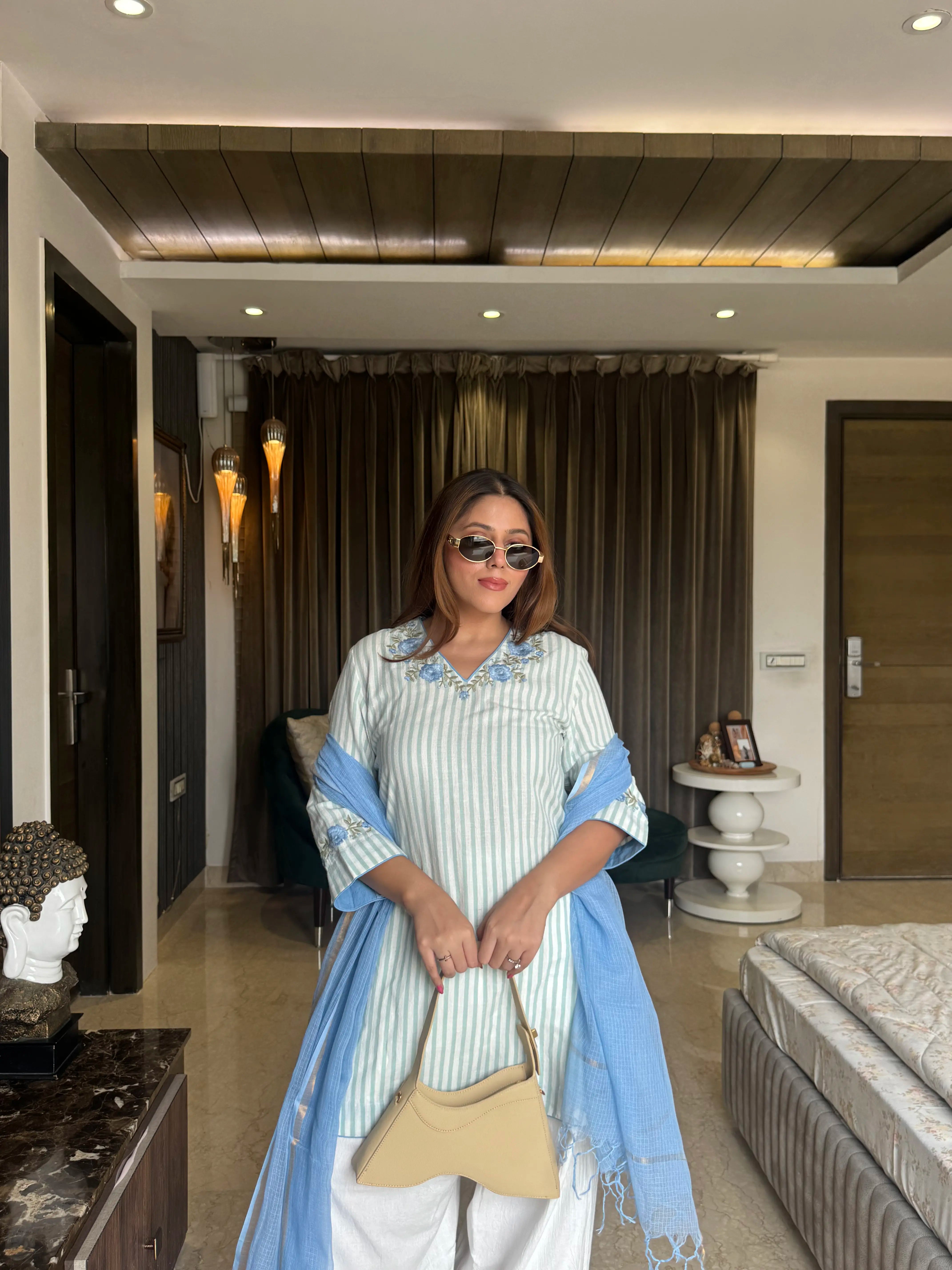 Shreya Mahajan In Zainab Green Embroidered Yarn Dyed Handcrafted Kurta Set with Farshi Salwar