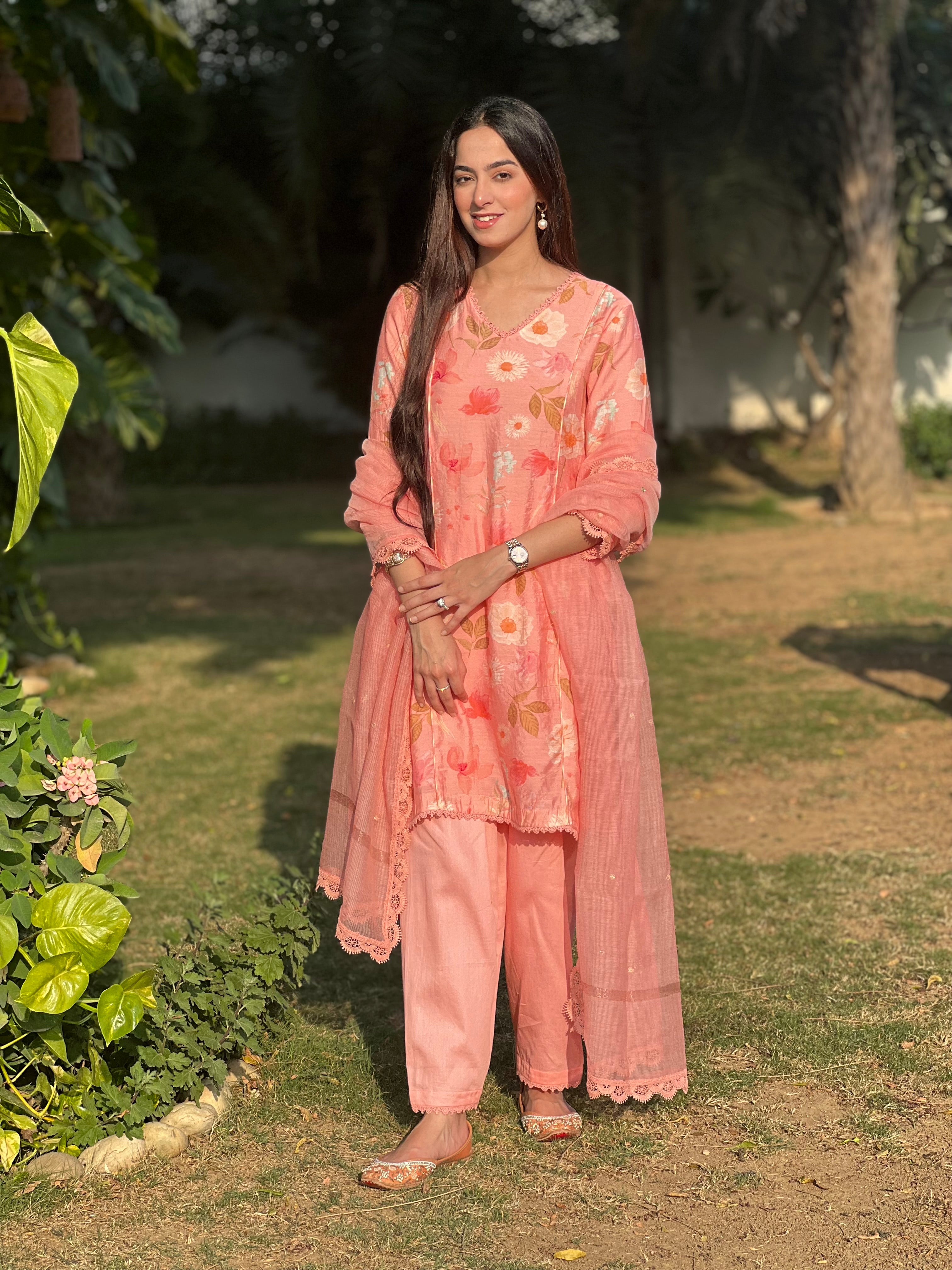 JASNOOR ANAND IN NAMYA PINK FLORAL PRINTED HANDCRAFTED SHORT KURTA SET(READY TO SHIP)