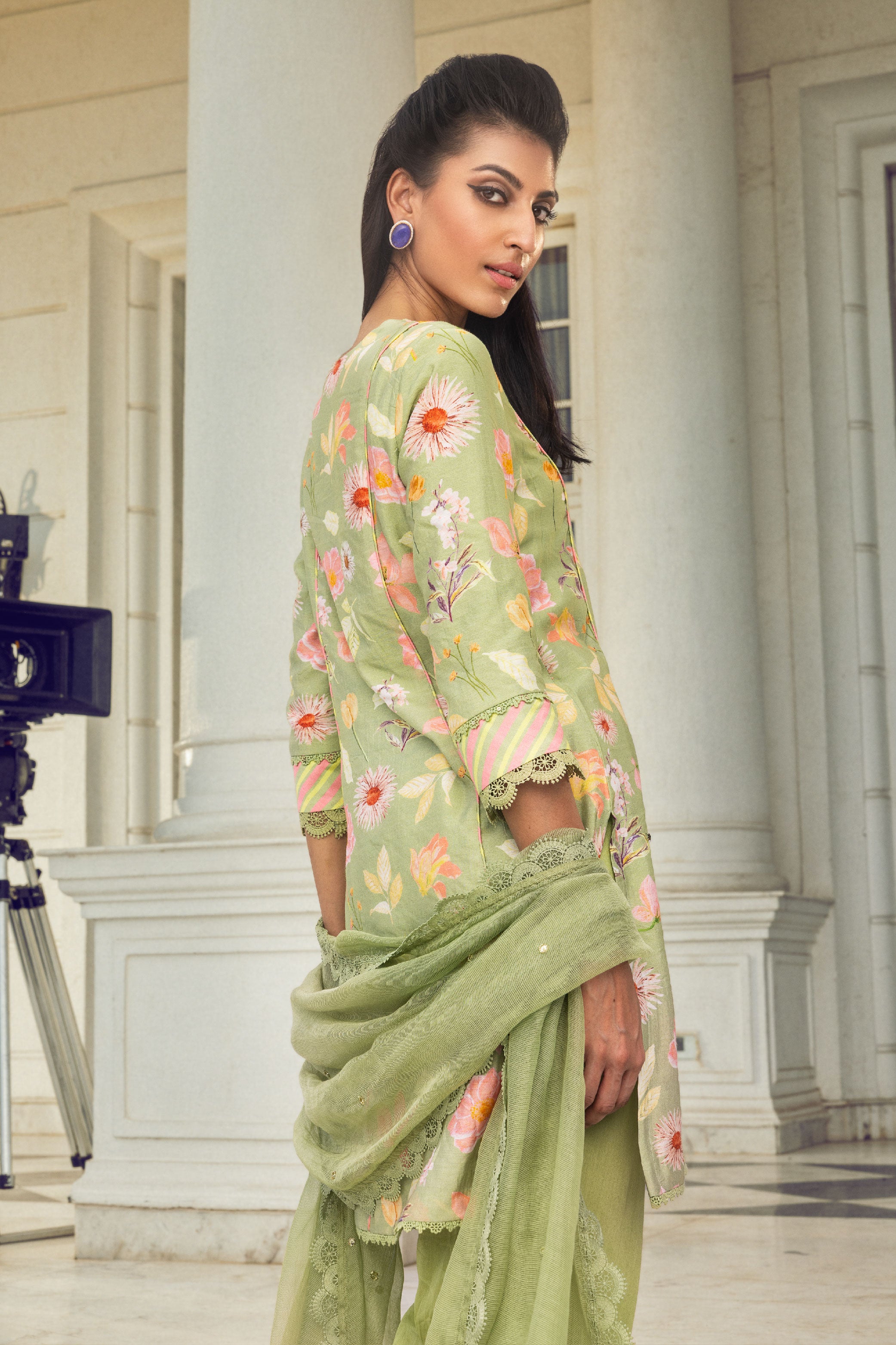 NEHAL GREEN FLORAL PRINTED HANDCRAFTED SHORT KURTA SET(READY TO SHIP)