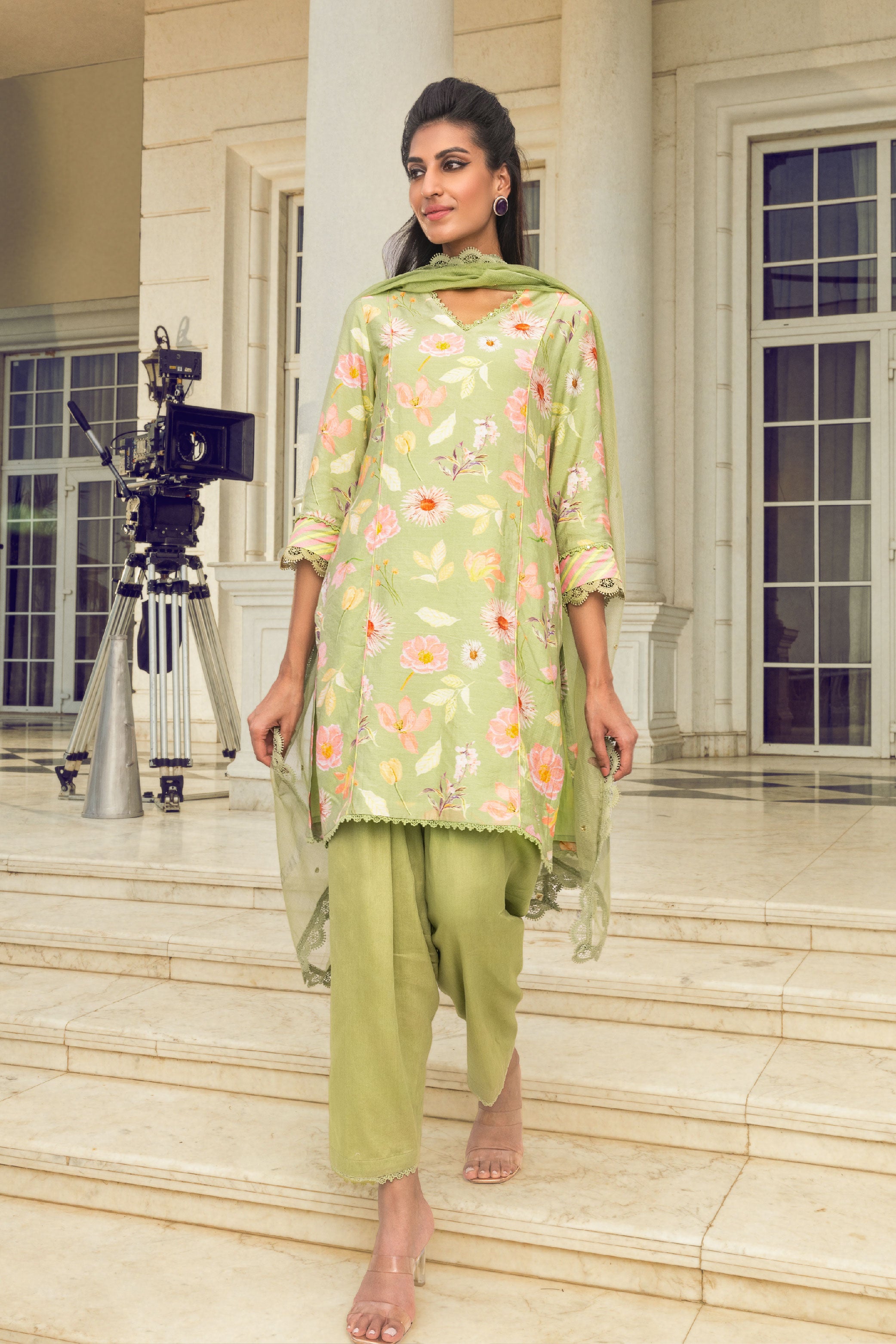 NEHAL GREEN FLORAL PRINTED HANDCRAFTED SHORT KURTA SET(READY TO SHIP)