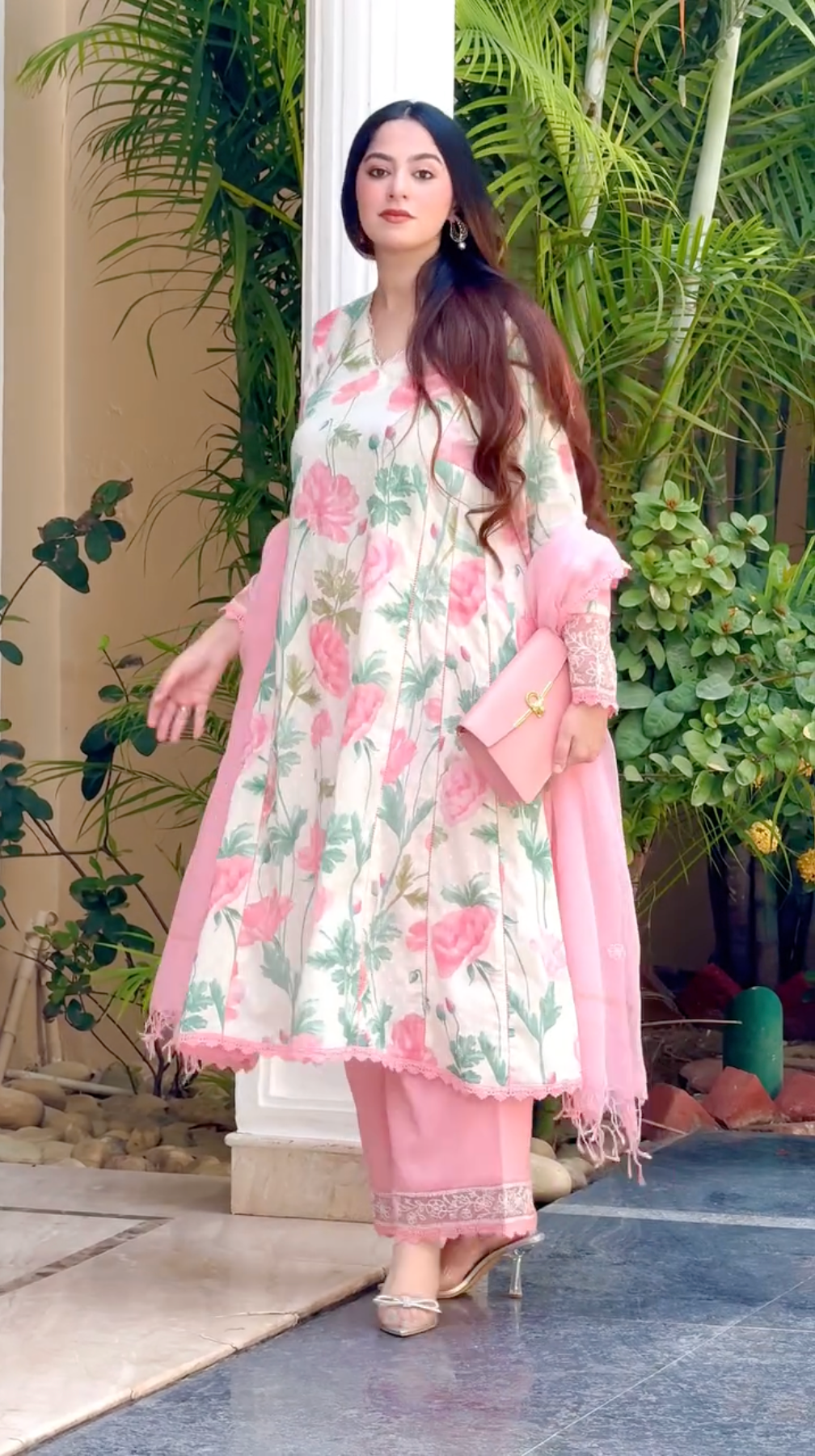 JASNOOR ANAND IN ANAYA PINK FLORAL PRINTED COTTON DOBBY KURTA SET