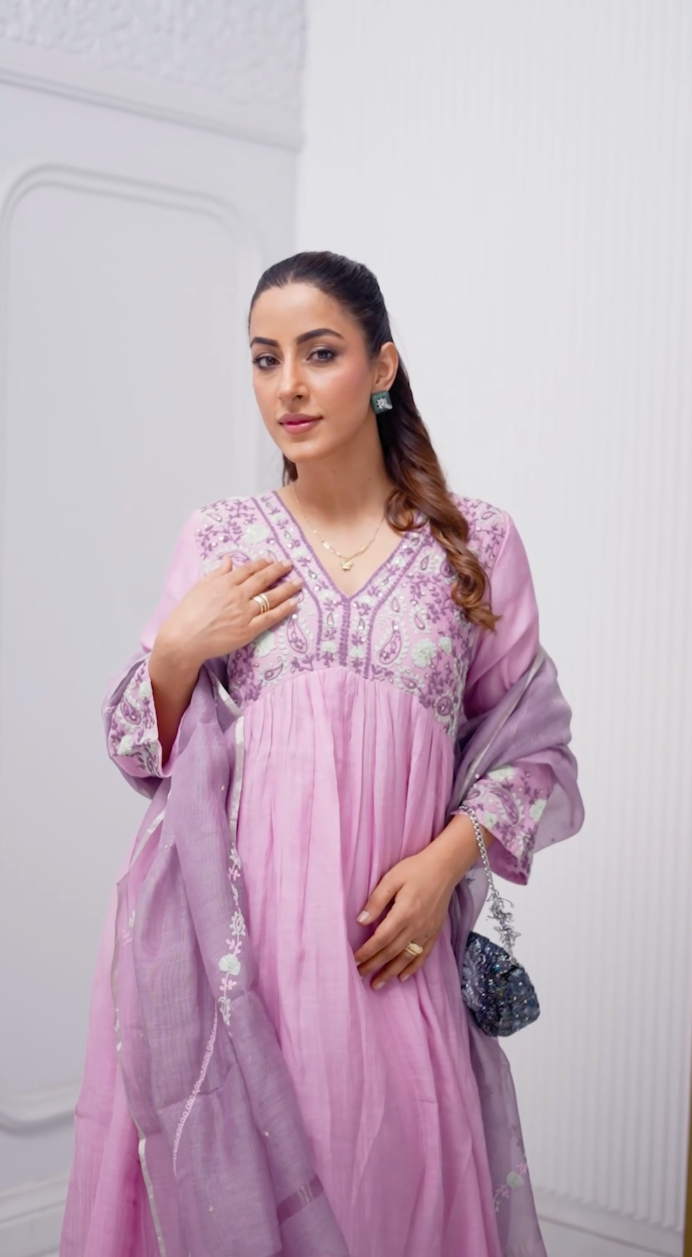Kulvir Kaur Malhotra in TARINI LAVENDER COTTON SILK CHANDERI EMBROIDERED HANDCRAFTED KURTA SET